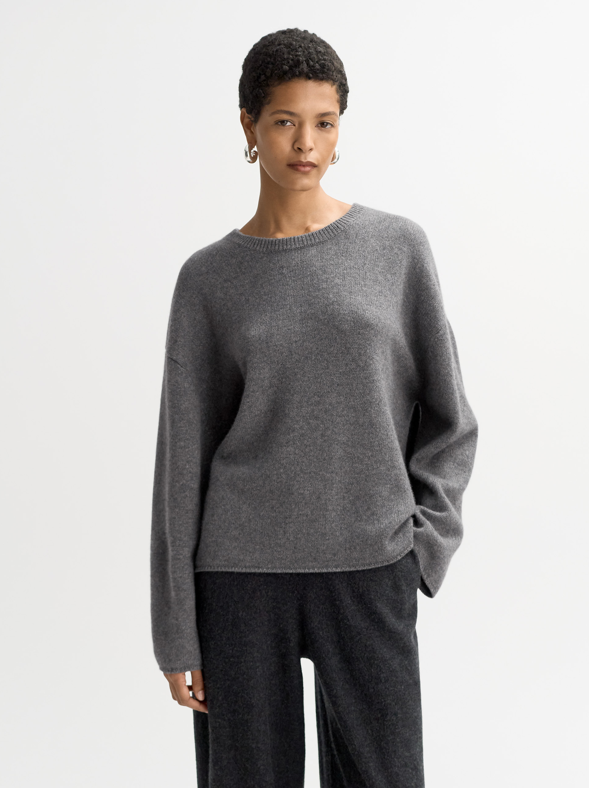 Relaxed fit crewneck 2