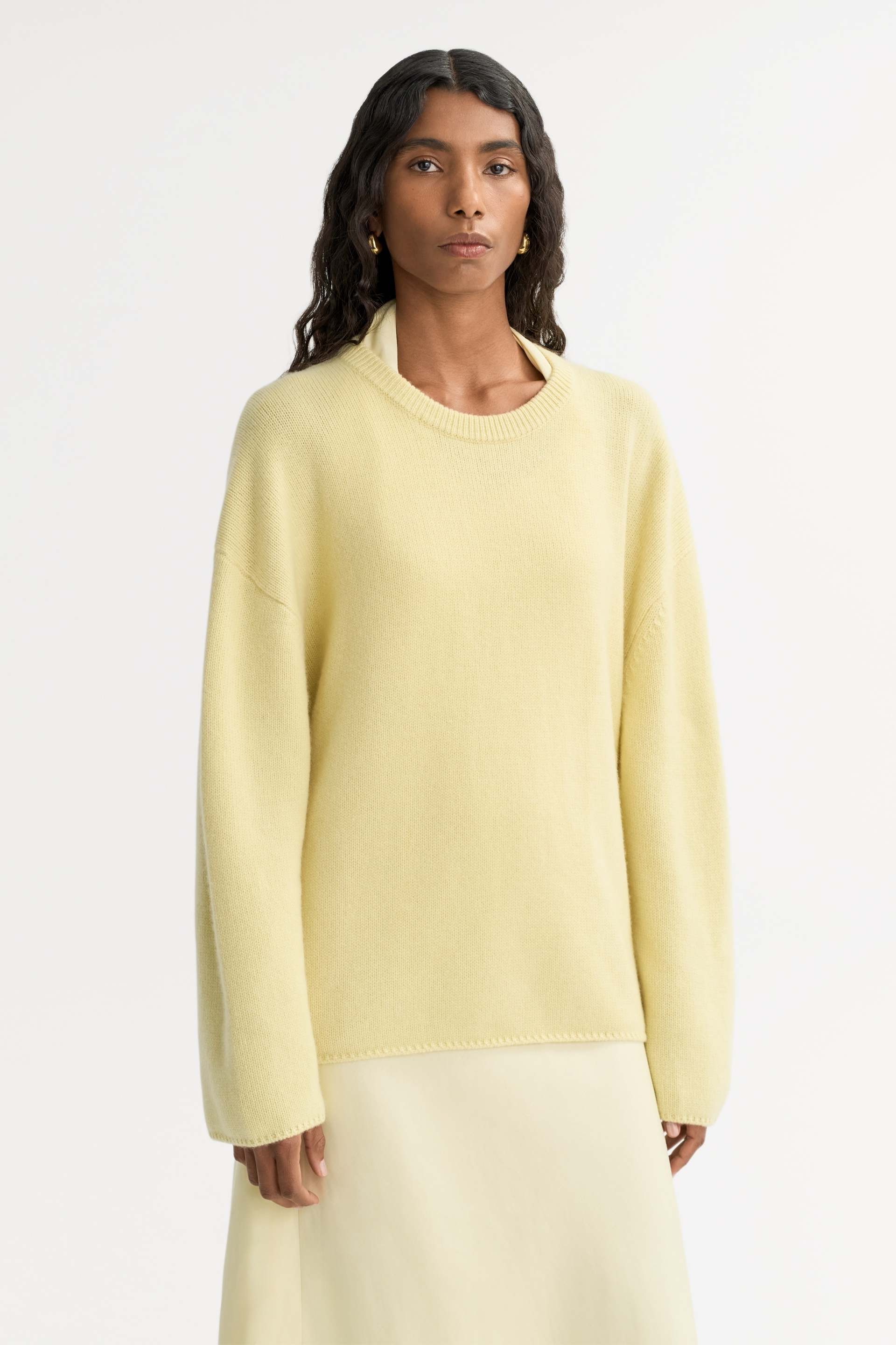 Relaxed fit crewneck 2
