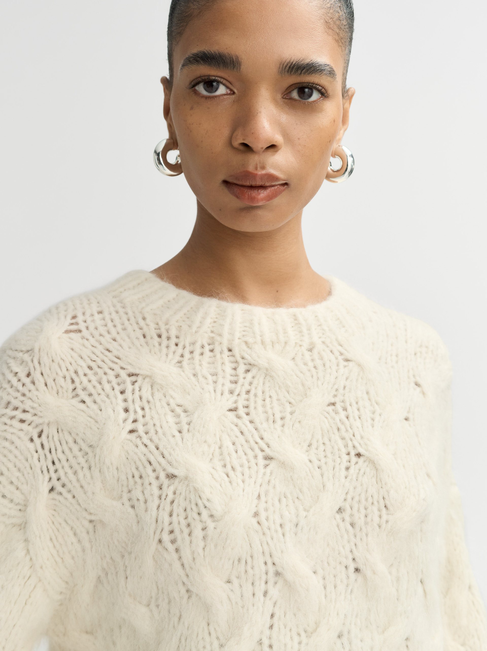 Chunky cable knit 4