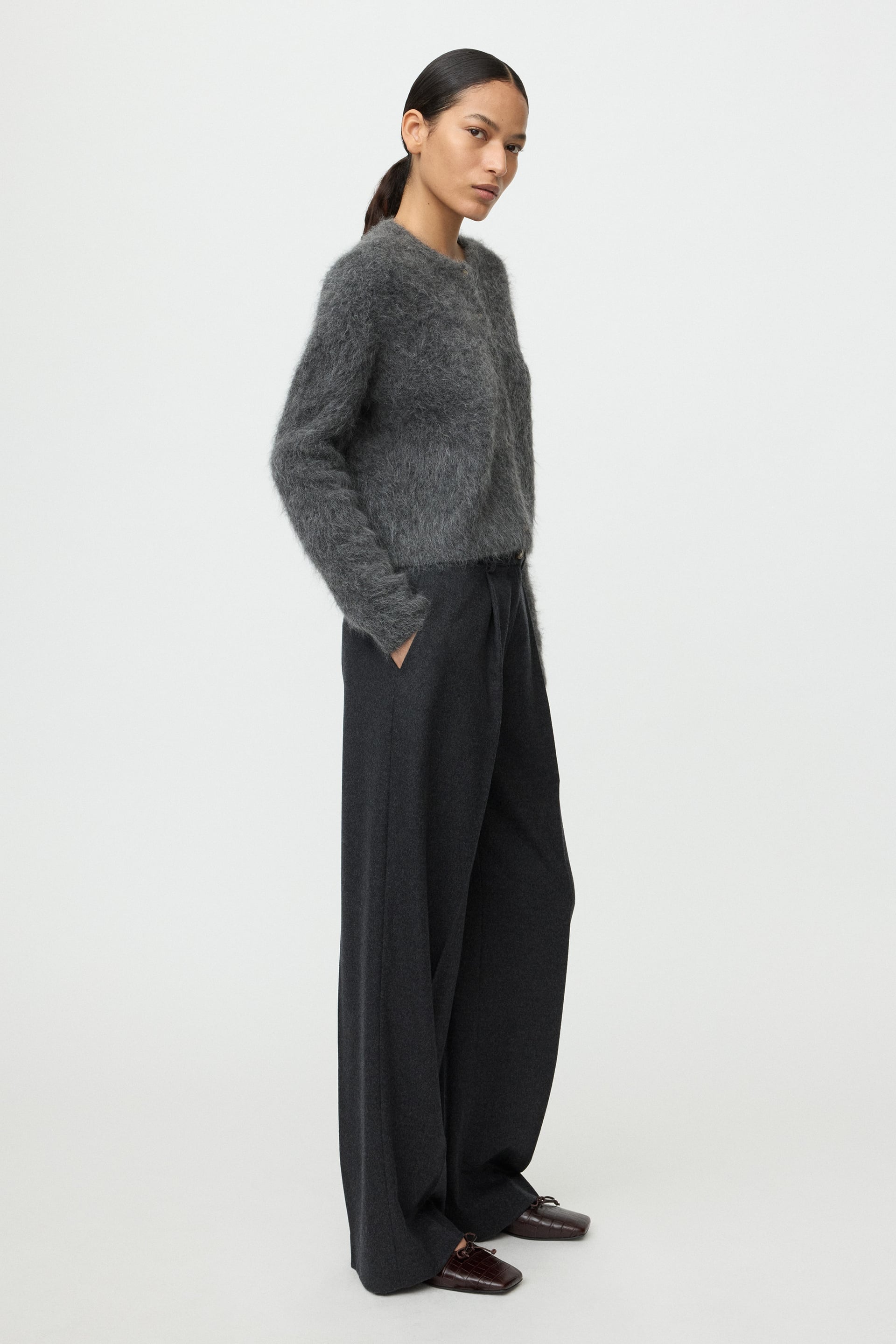 Alpaca cardigan 0