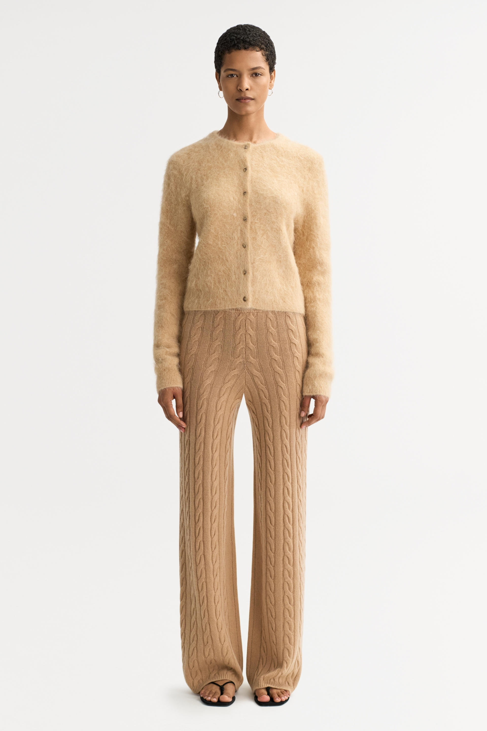Alpaca cardigan 0