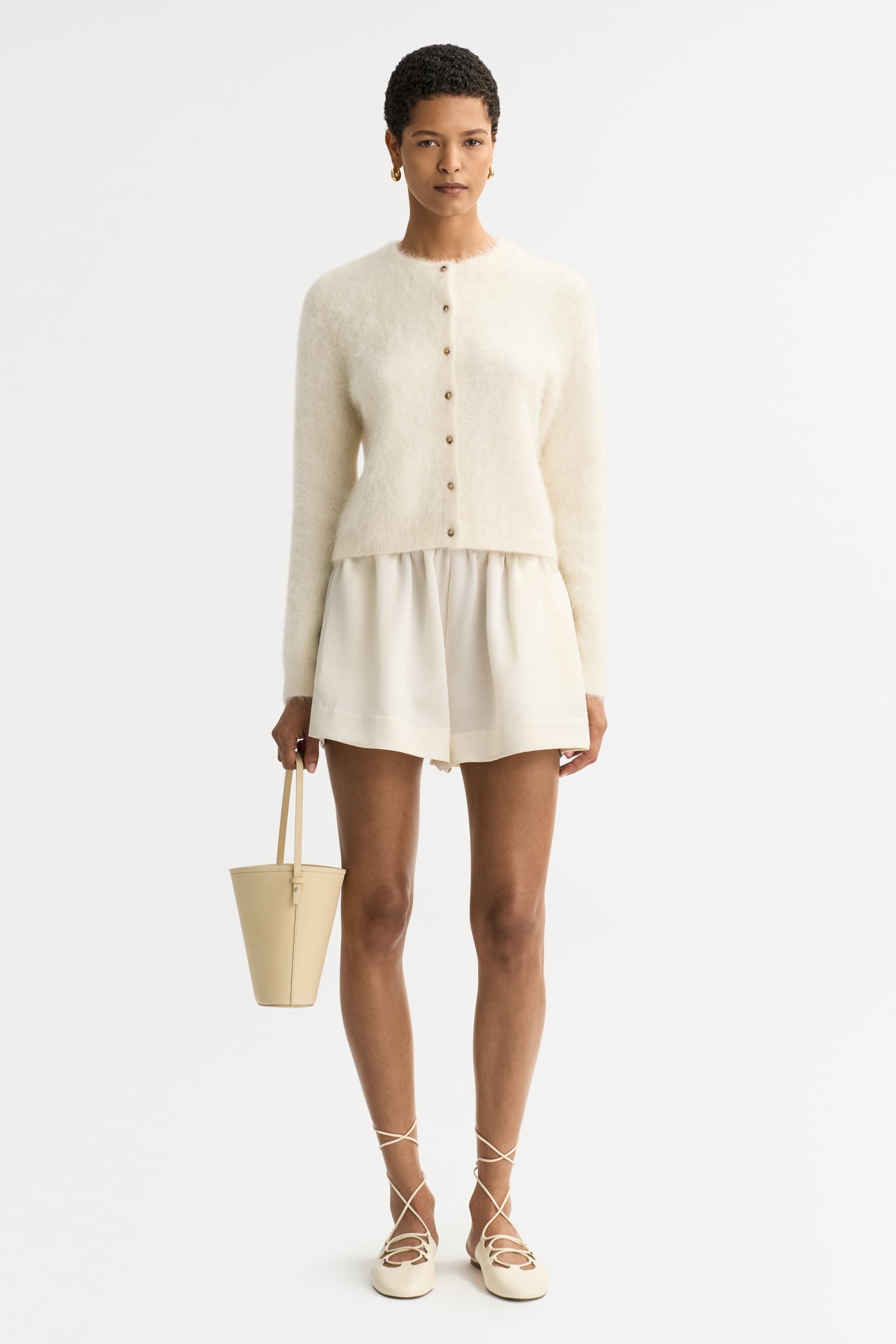 Alpaca cardigan Feather White 2