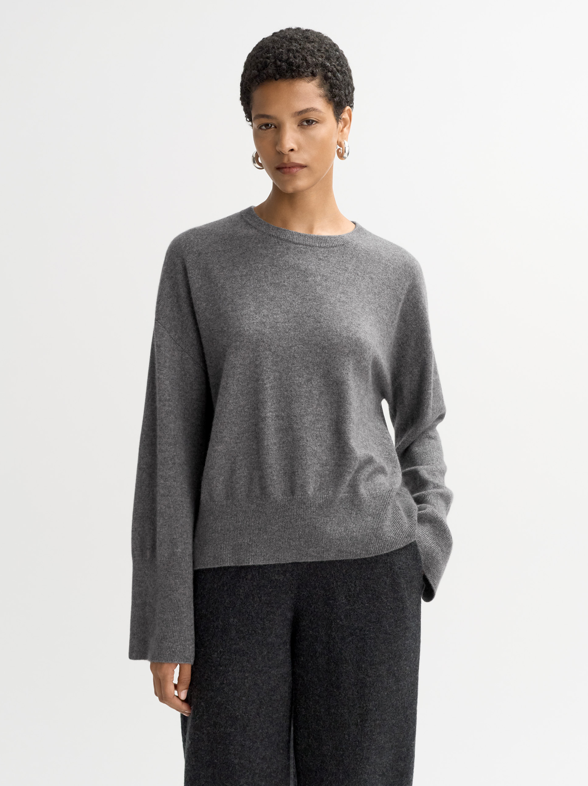 Regular fit crewneck 2