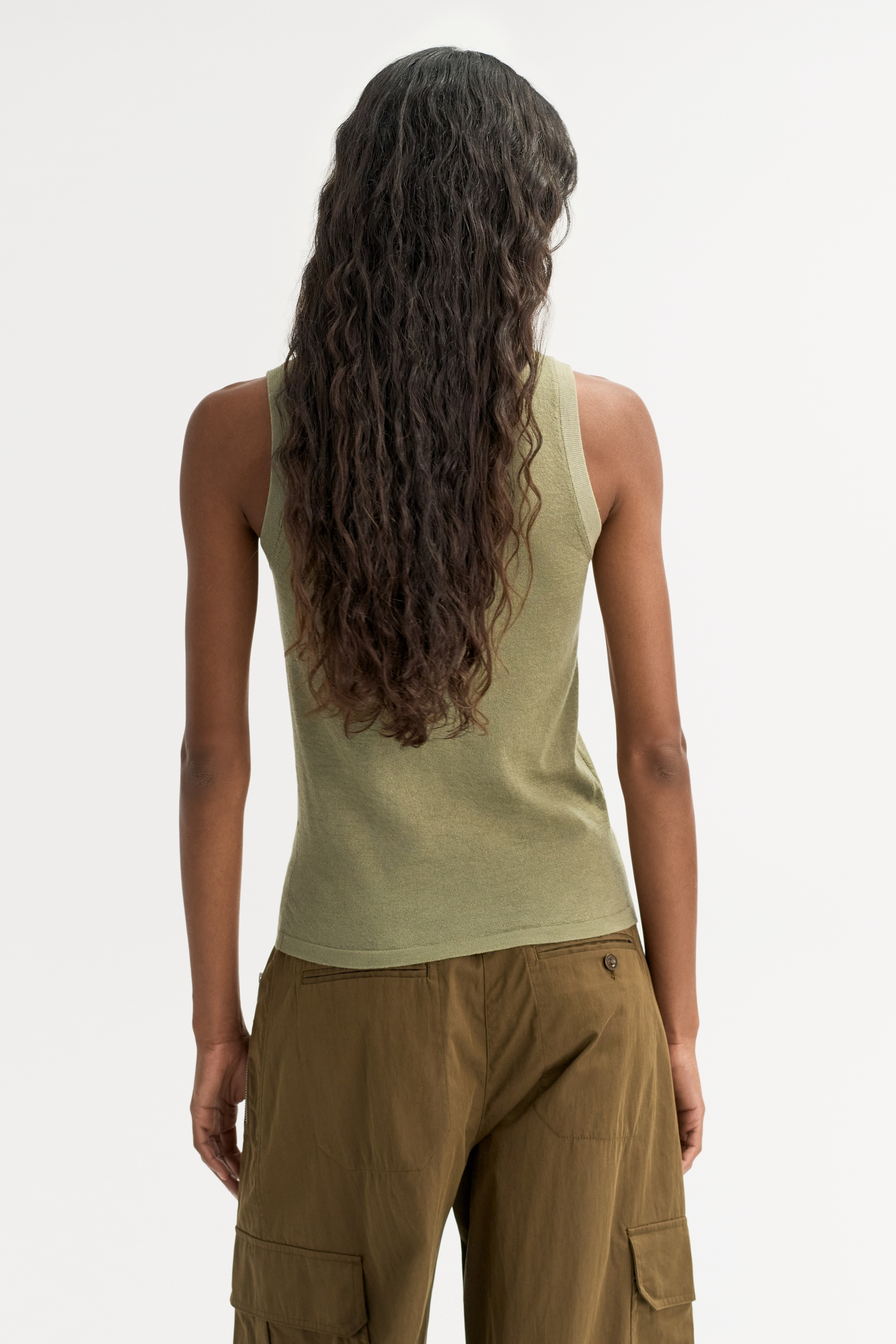 Featherlight Singlet 3