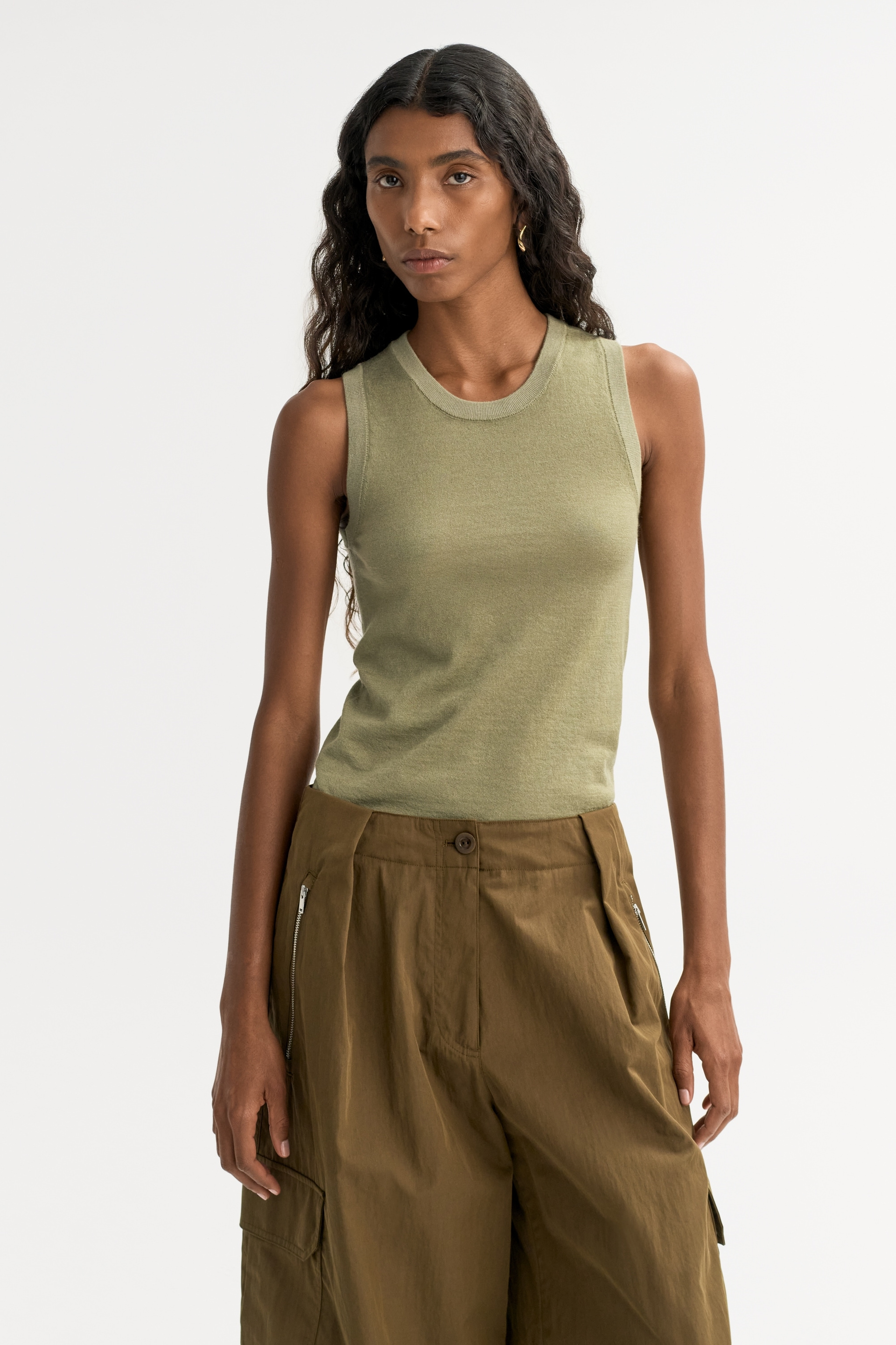 Featherlight Singlet 2