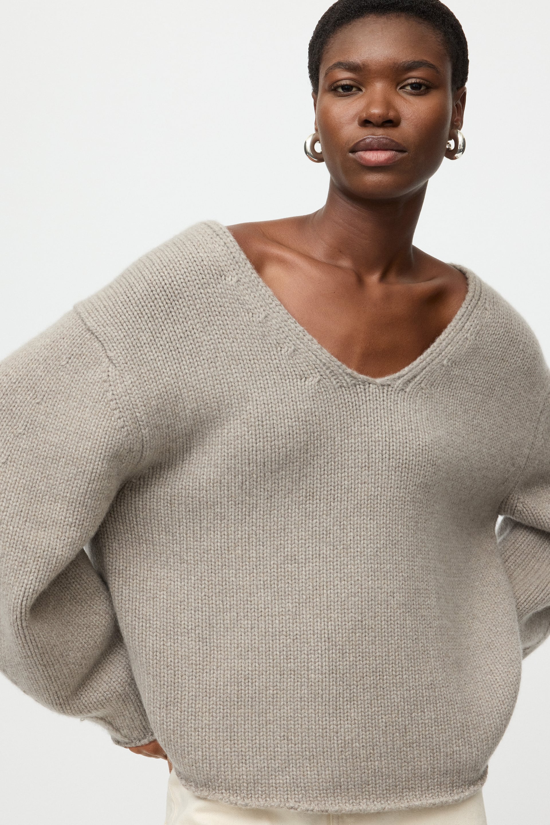 Puff sleeve v-neck 4