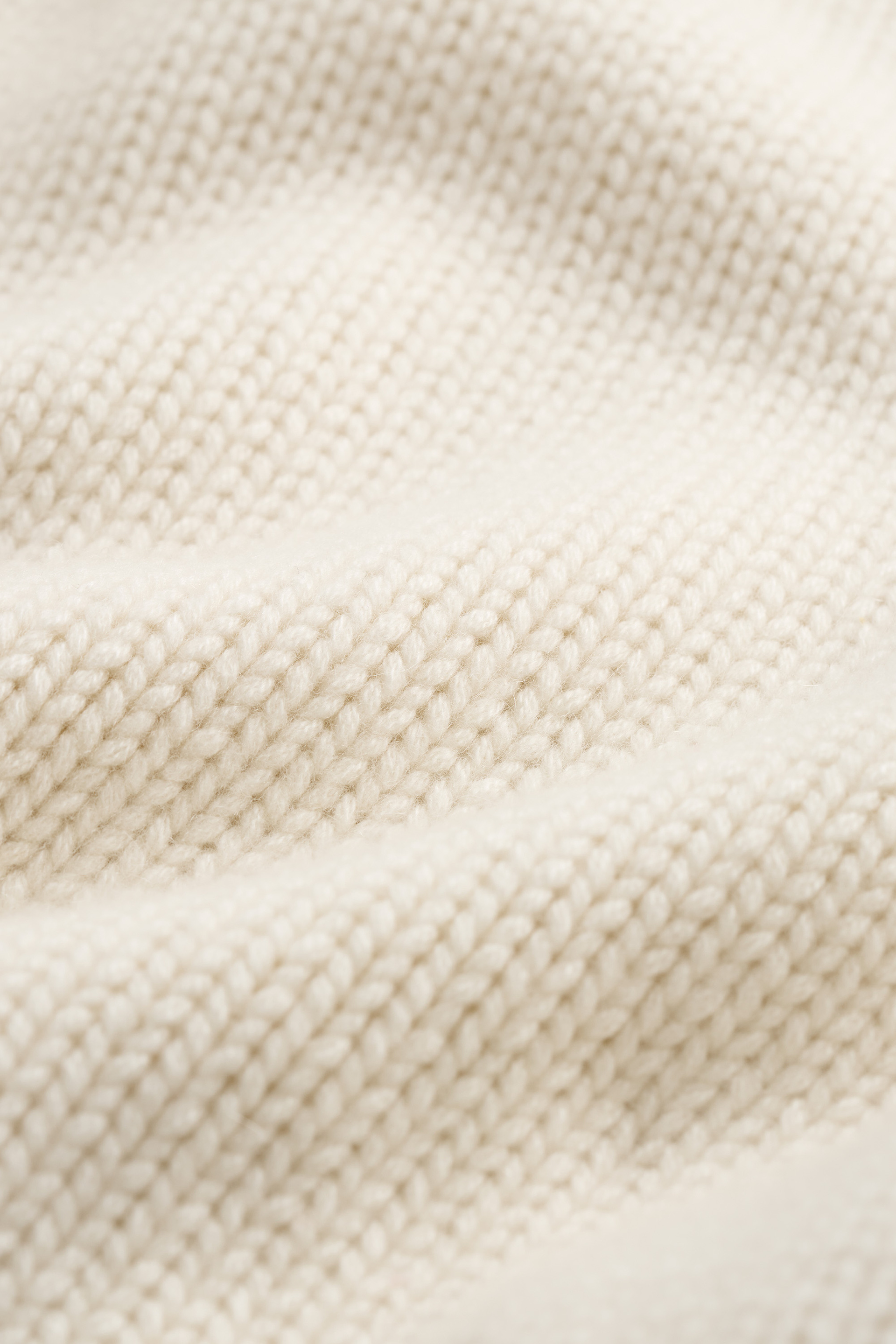 Puff Sleeve V-neck 5