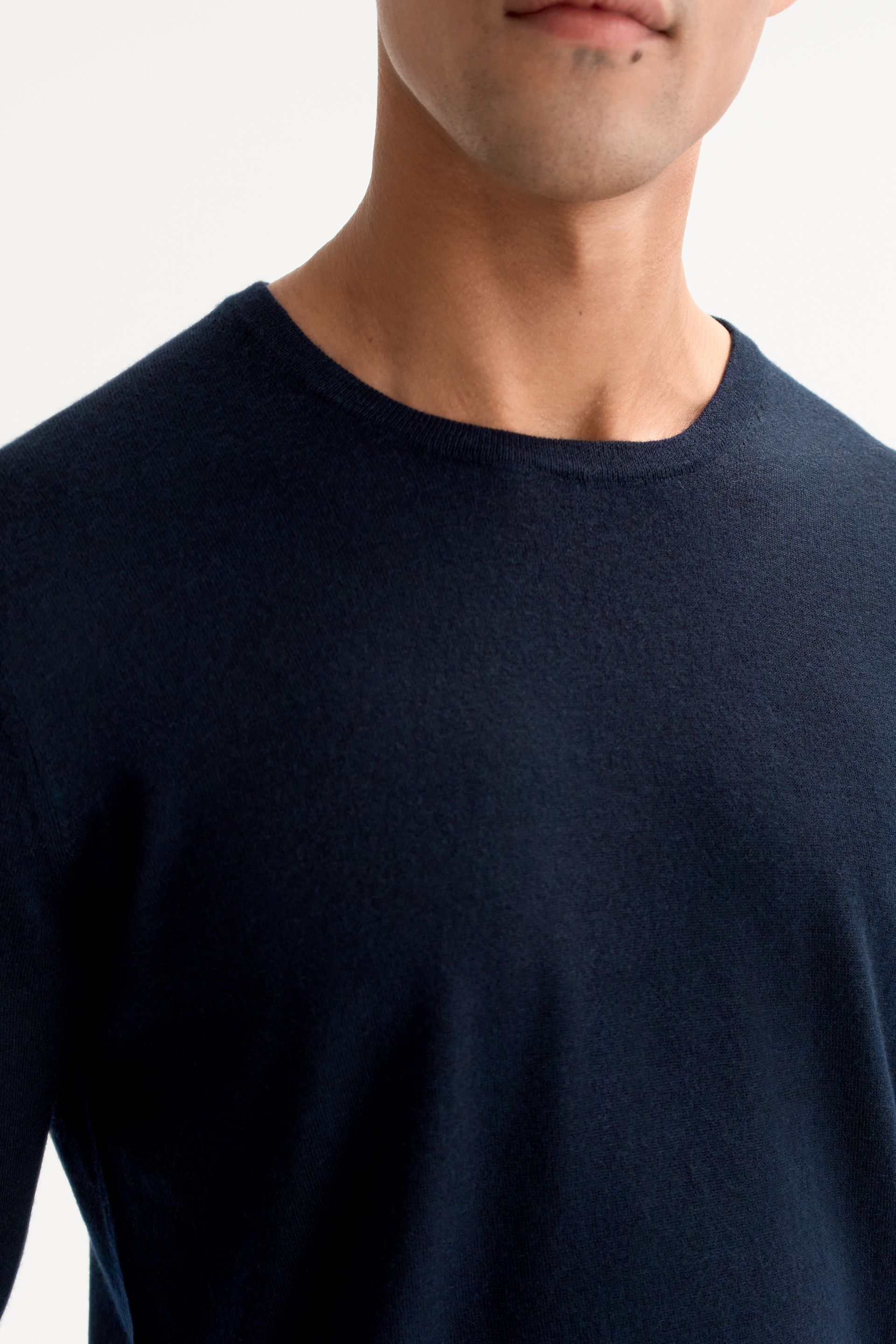 Men's featherlight crewneck 4