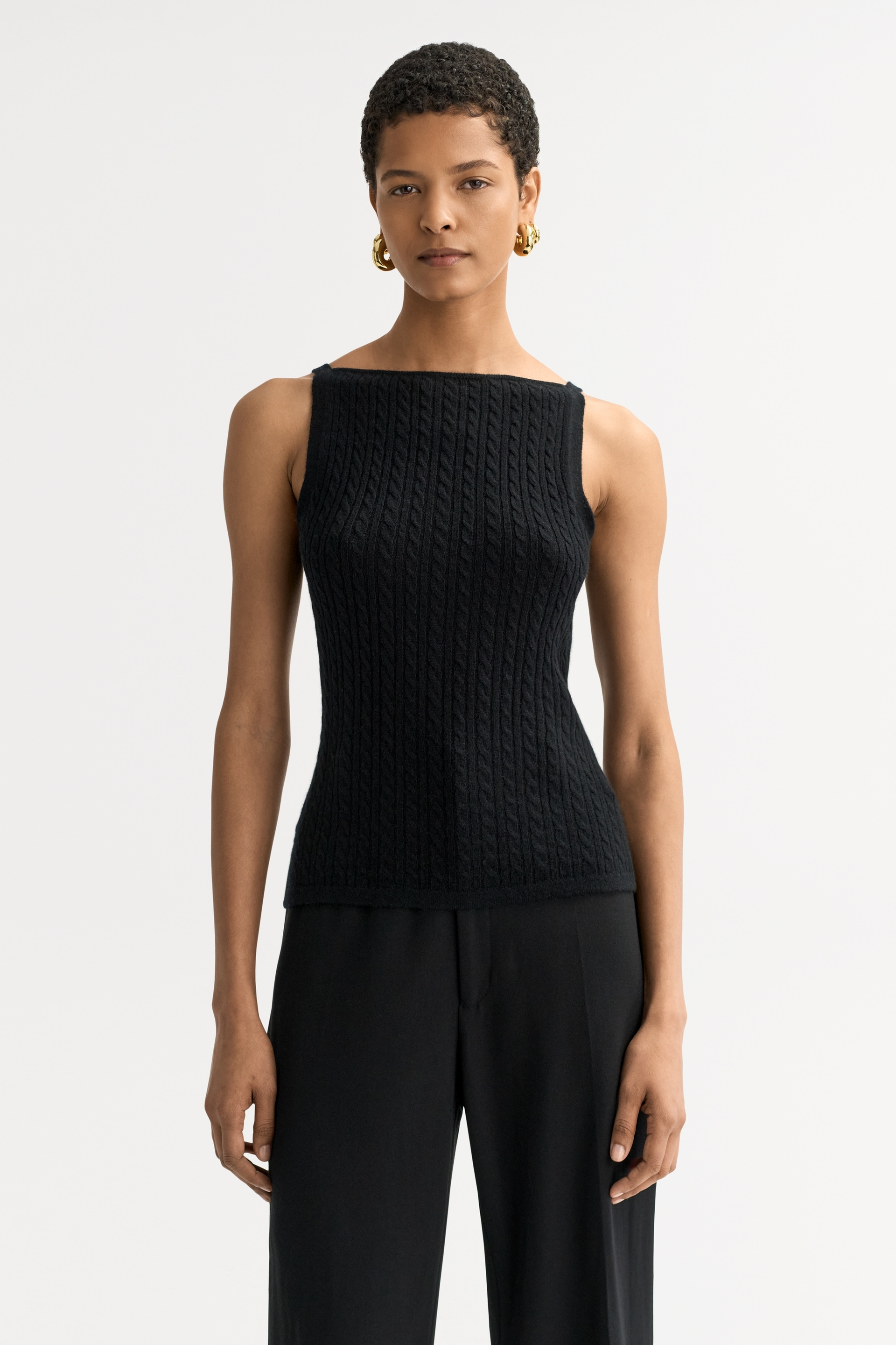 Cable knit singlet 2