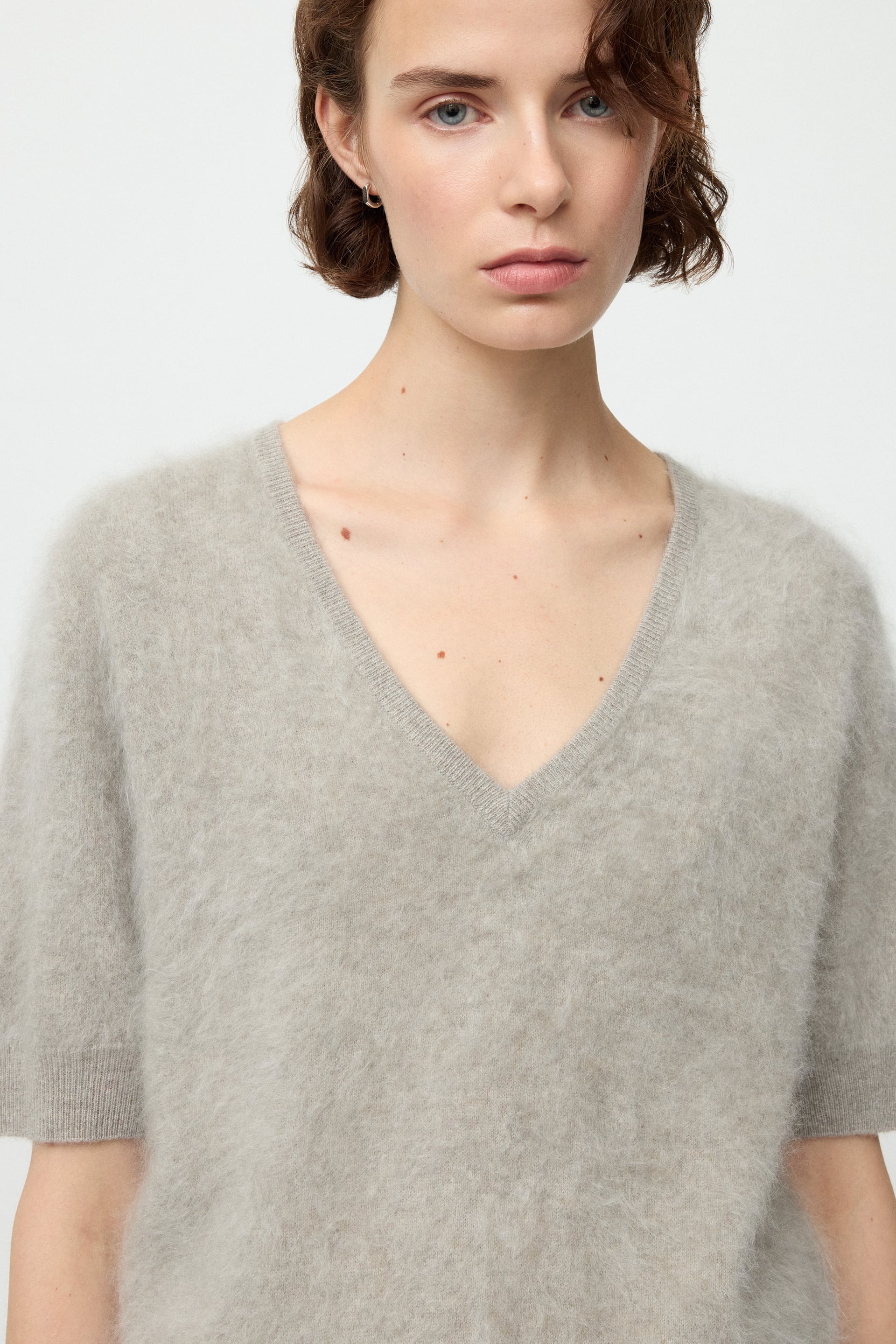 Brushed v-neck t-shirt 4