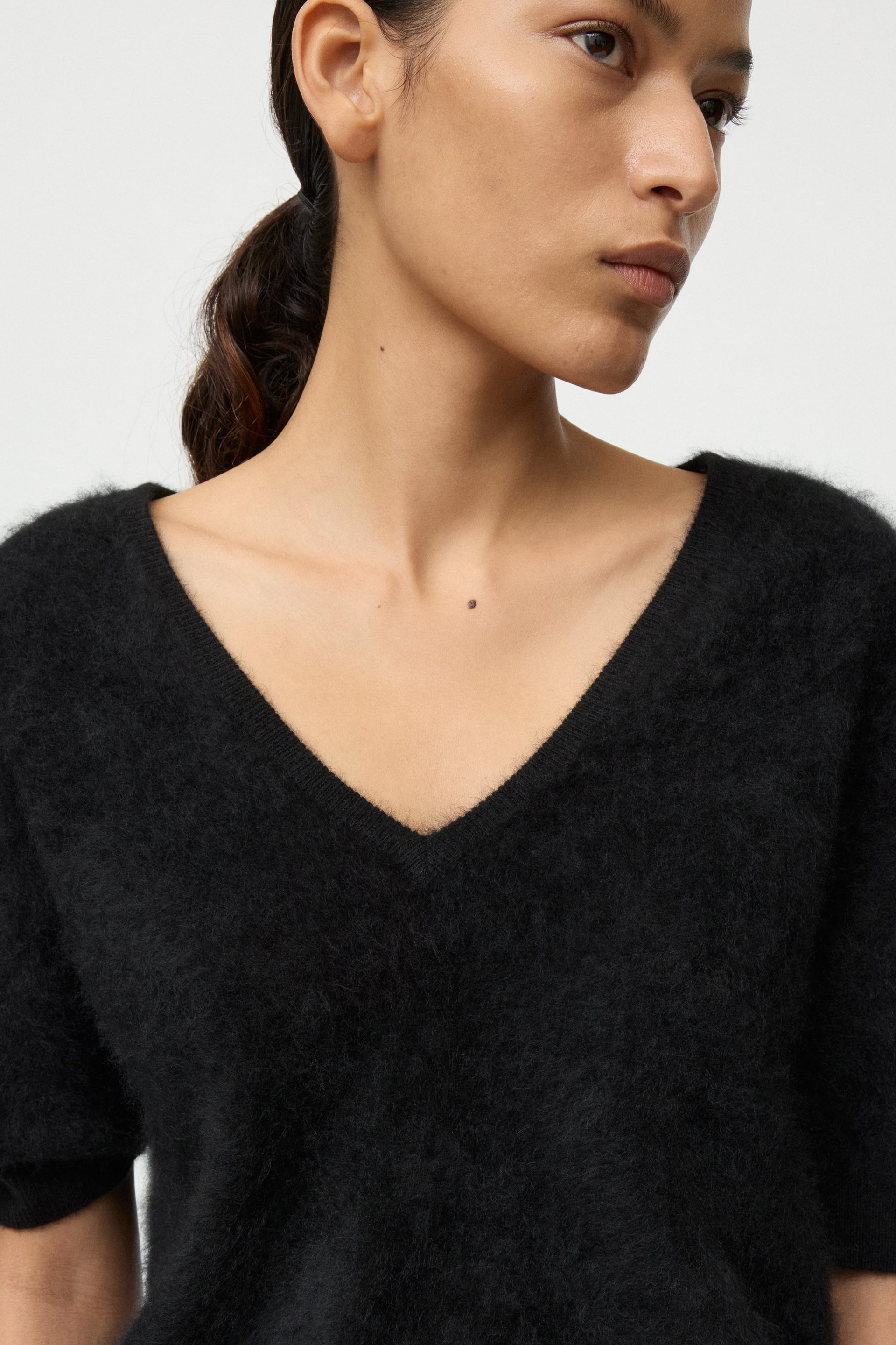 Brushed v-neck t-shirt 4