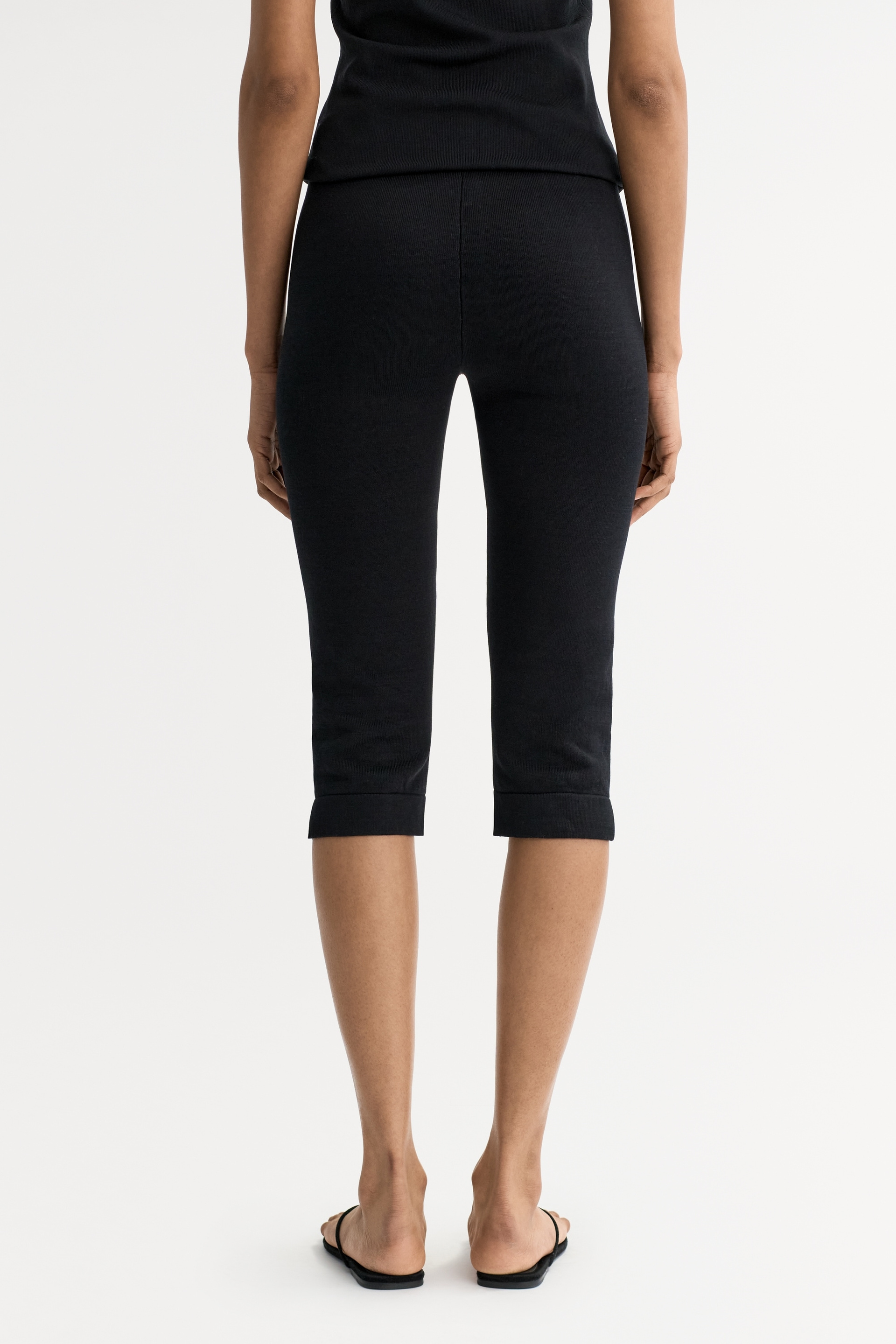 Capri pants 3