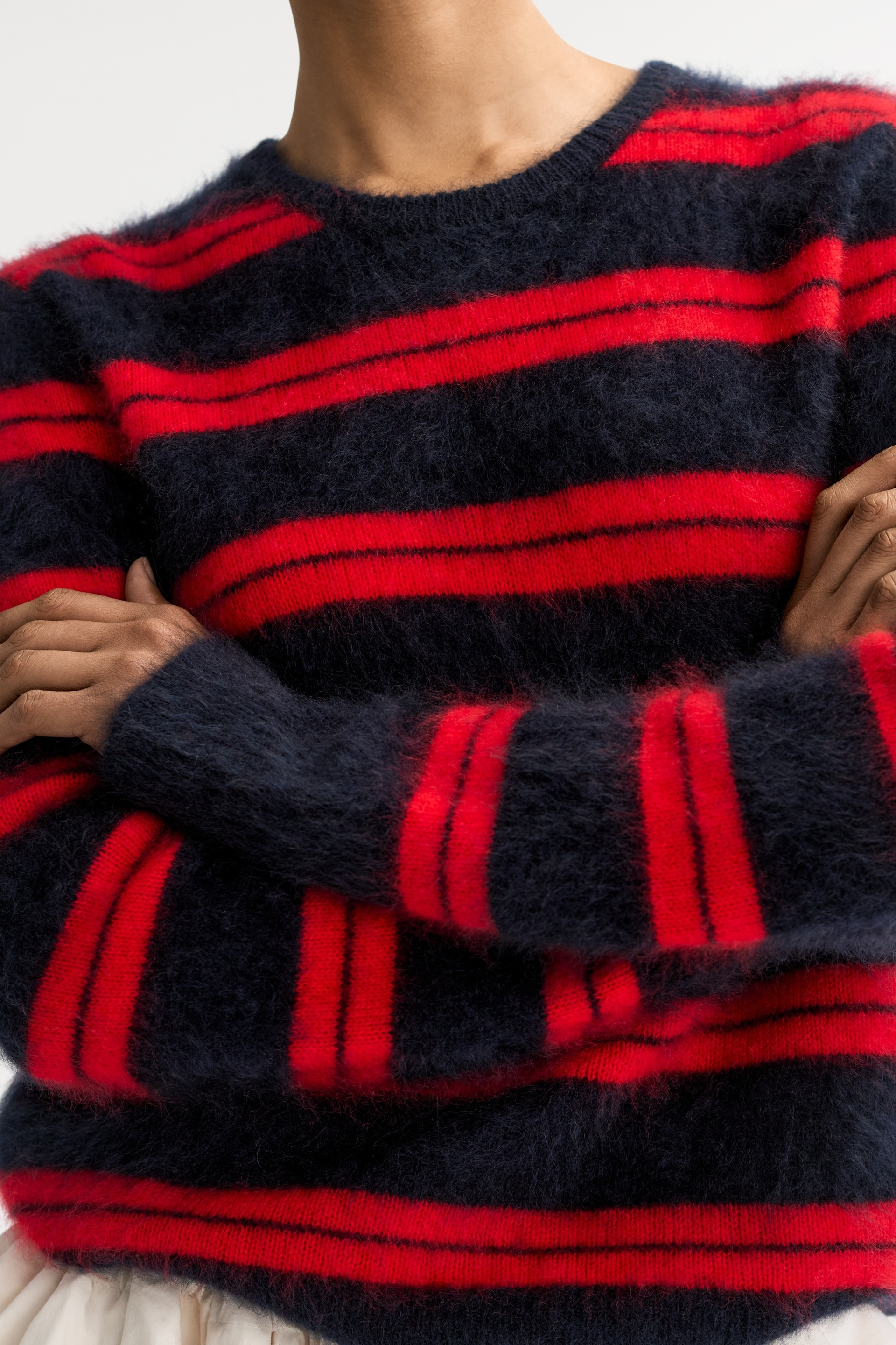 Brushed striped crewneck 4
