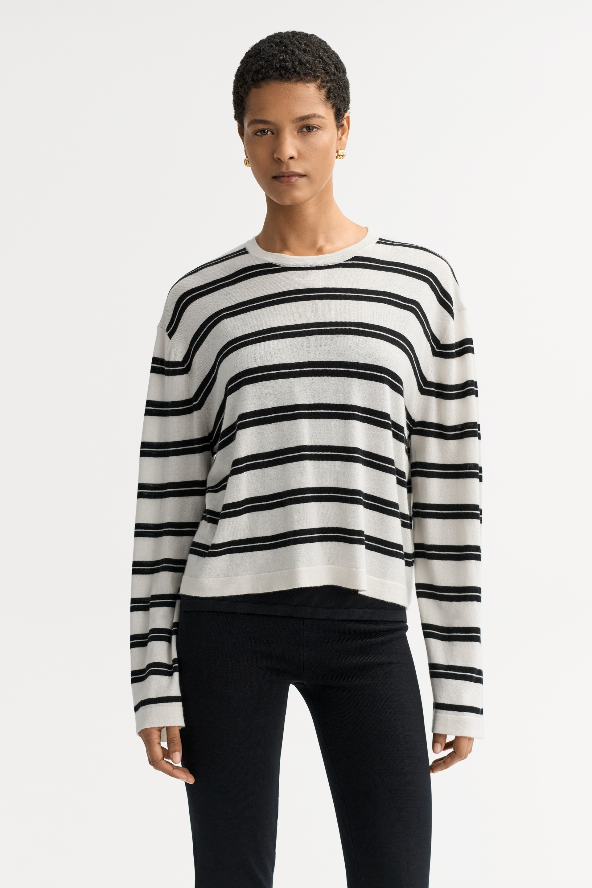 Fine knit striped crewneck 2