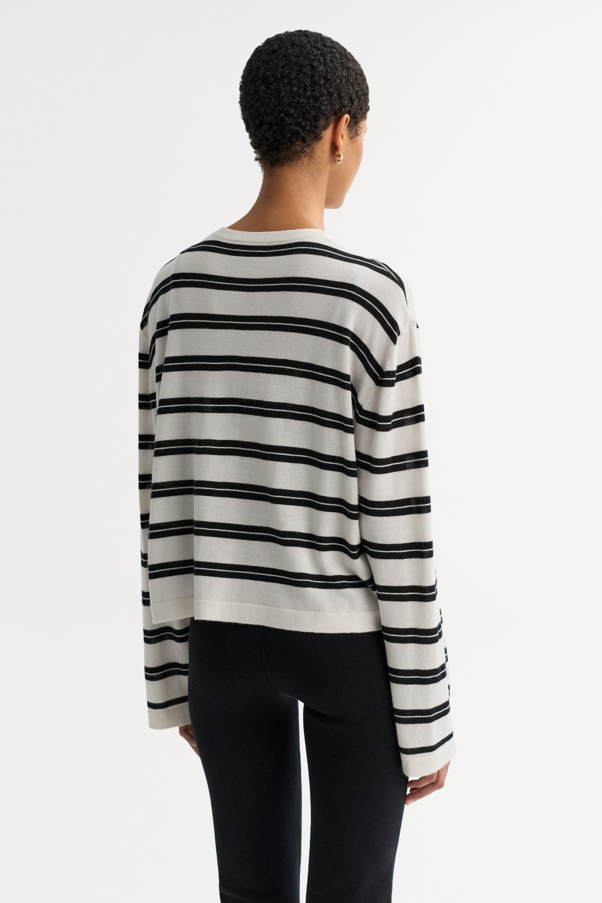 Fine knit striped crewneck 3