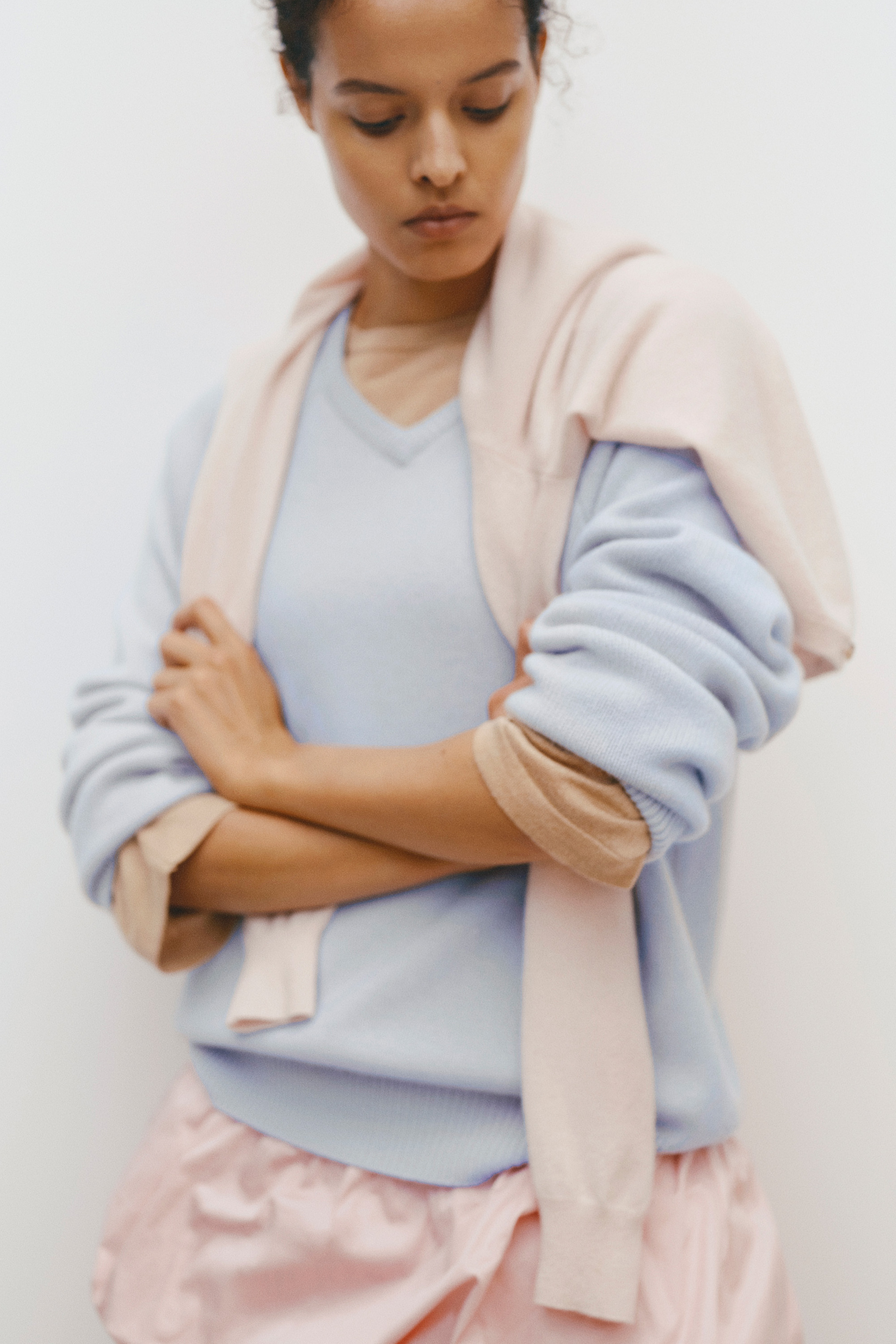 Oversized v-neck 5