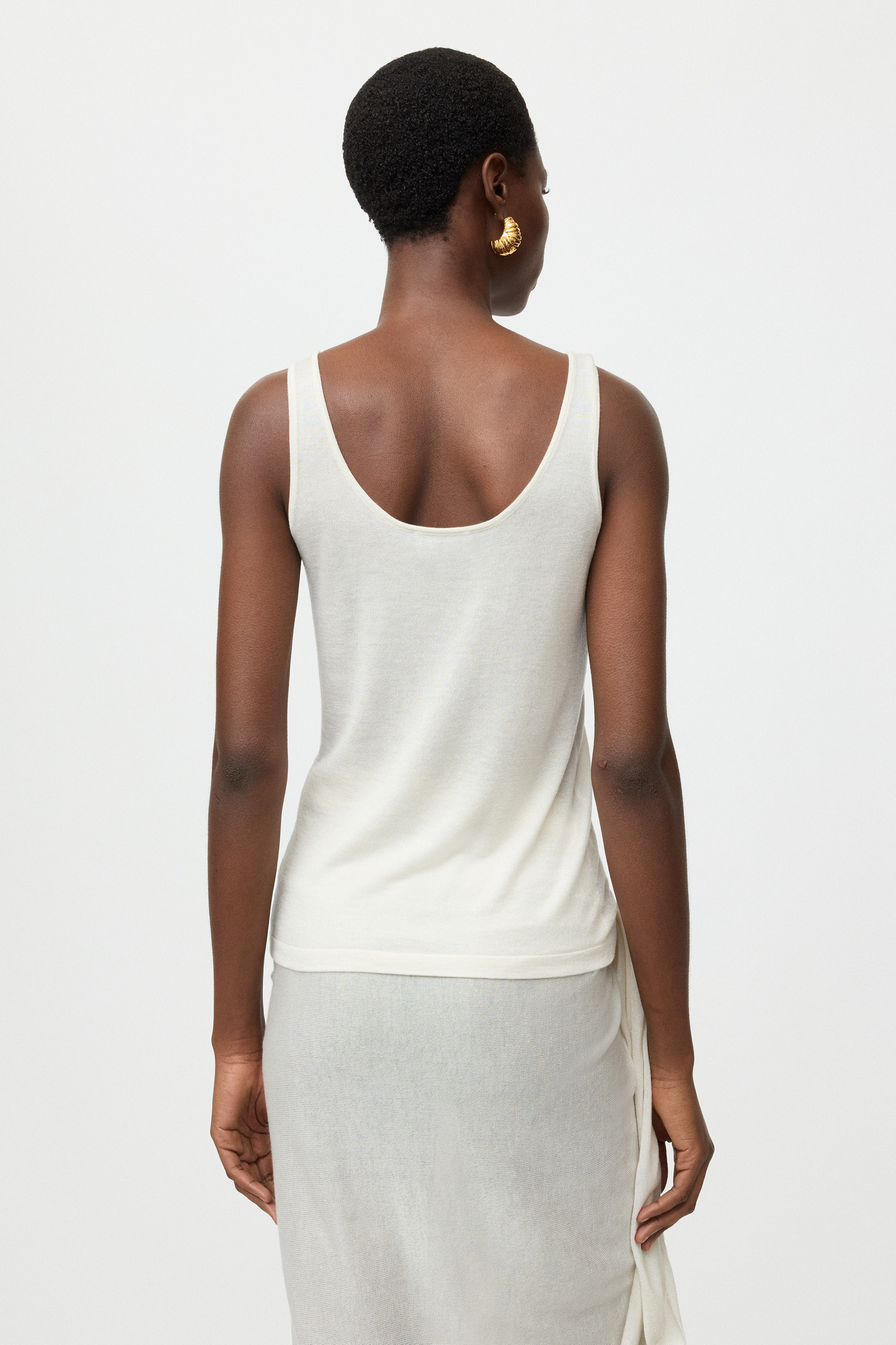 Featherlight singlet 3