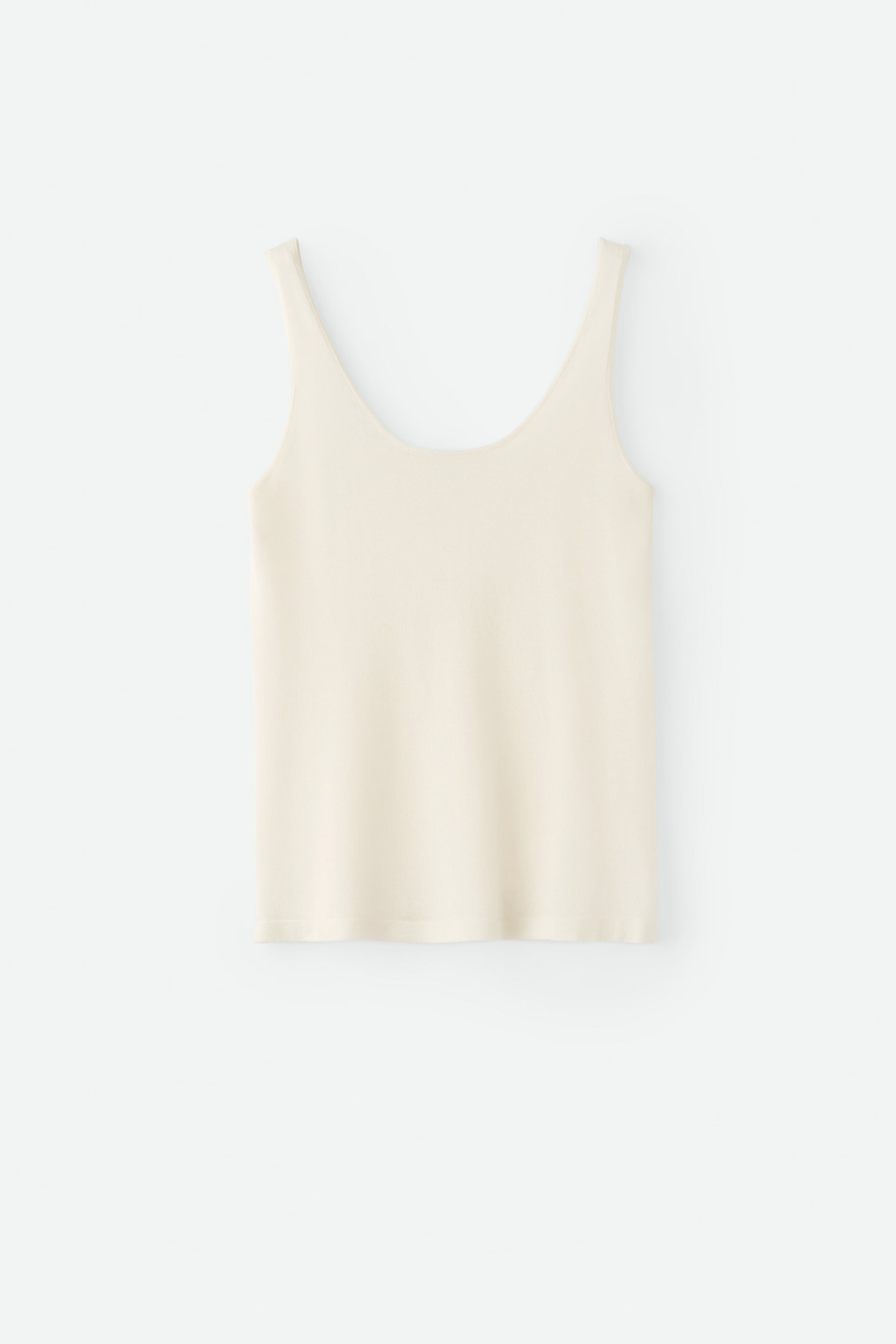 Featherlight singlet 1