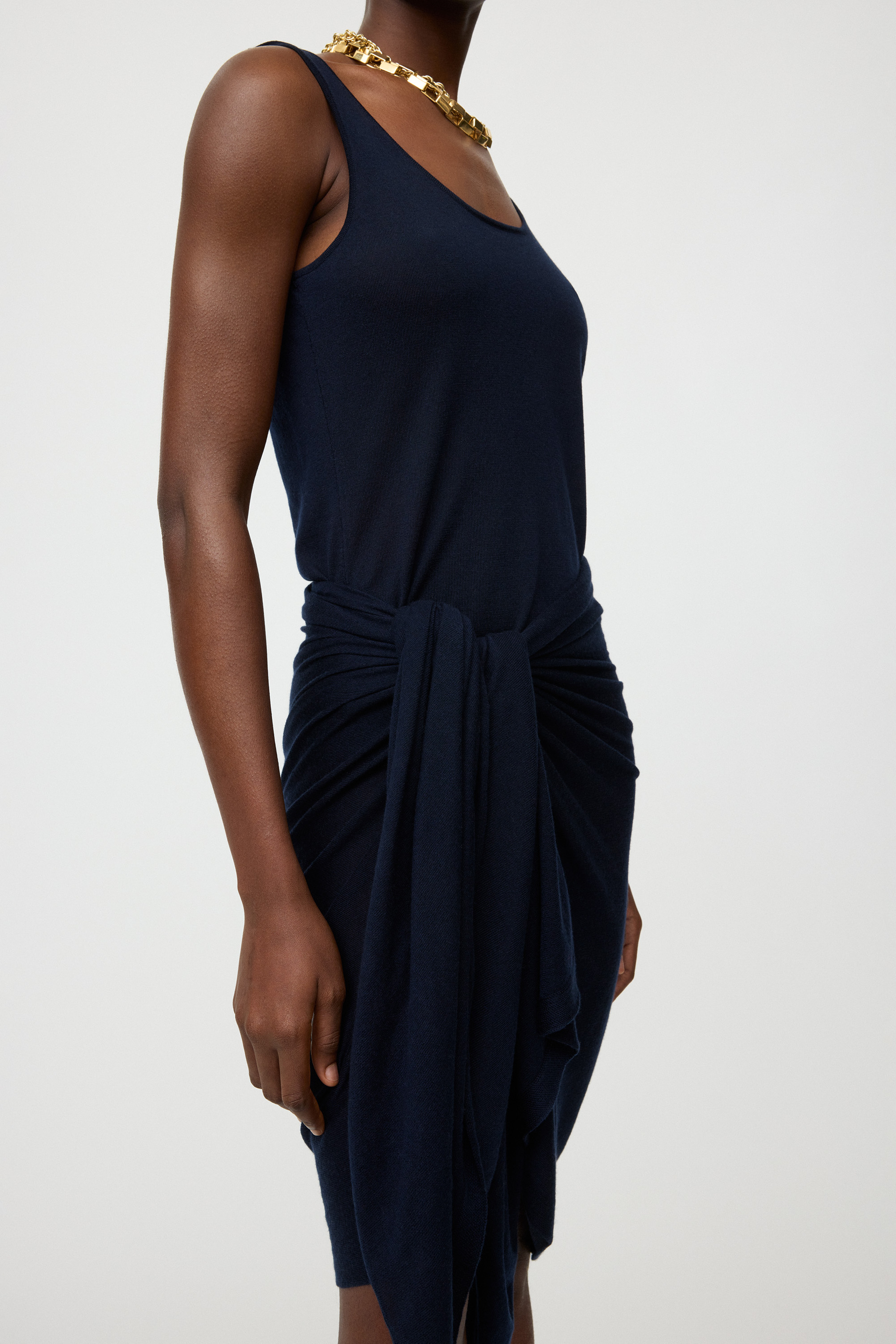 Featherlight sarong 4
