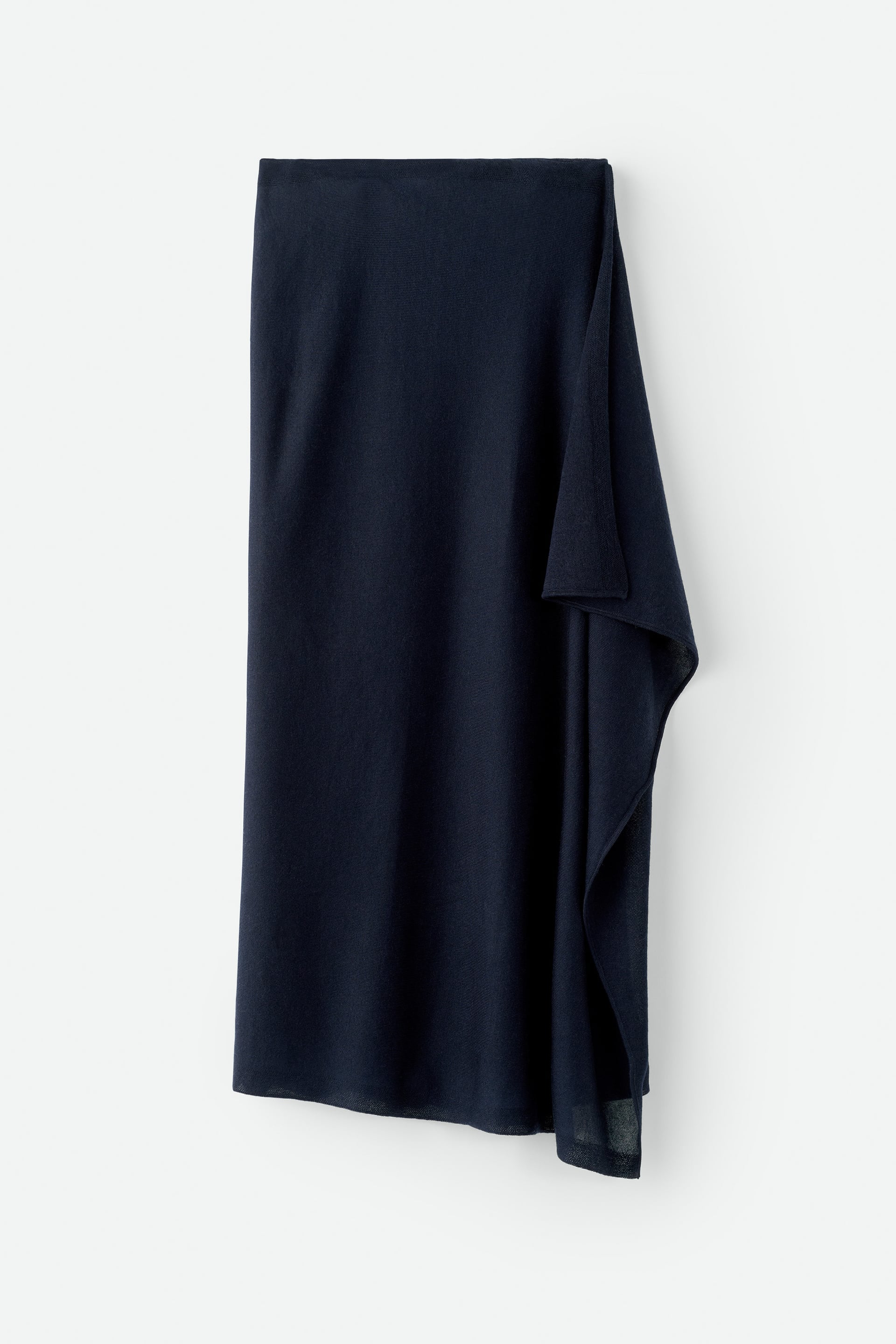 Featherlight sarong Navy 1