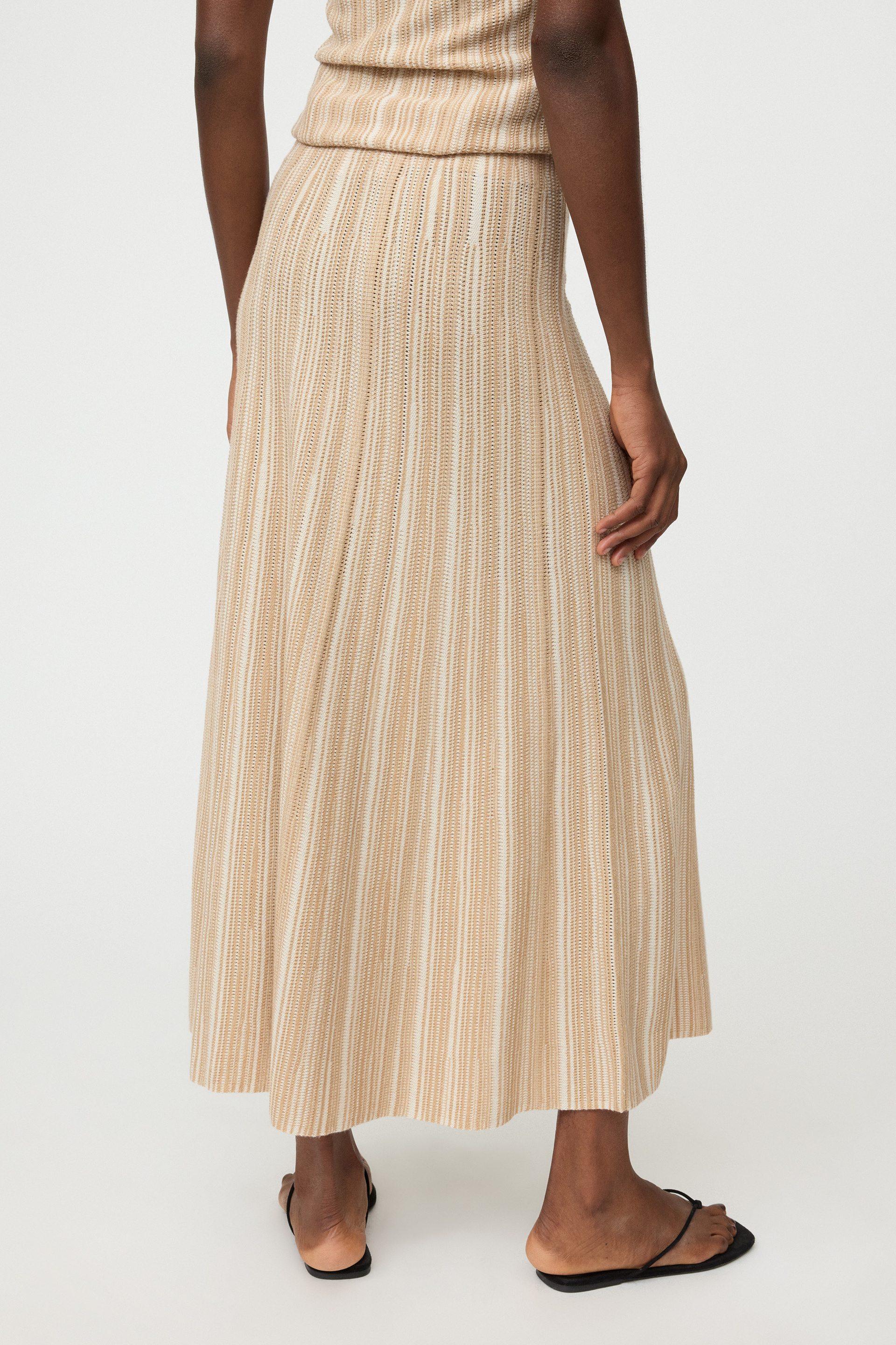 Textured striped skirt 3