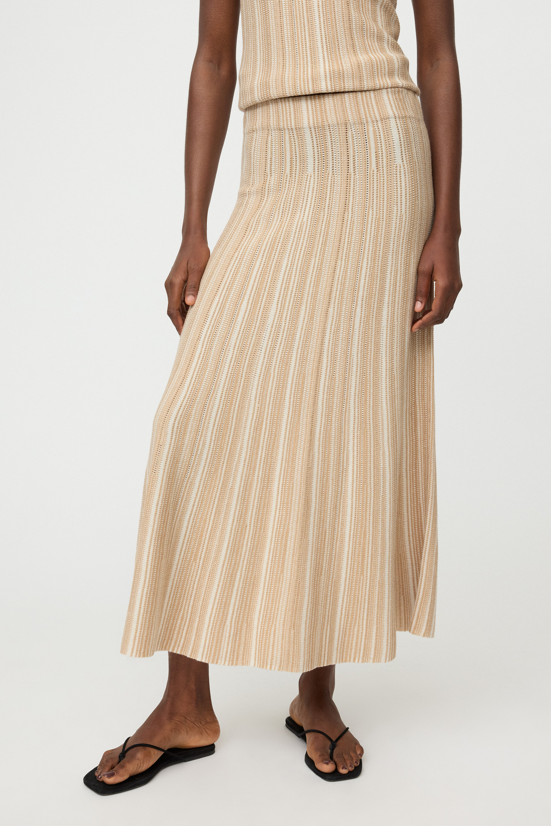 Textured striped skirt 2