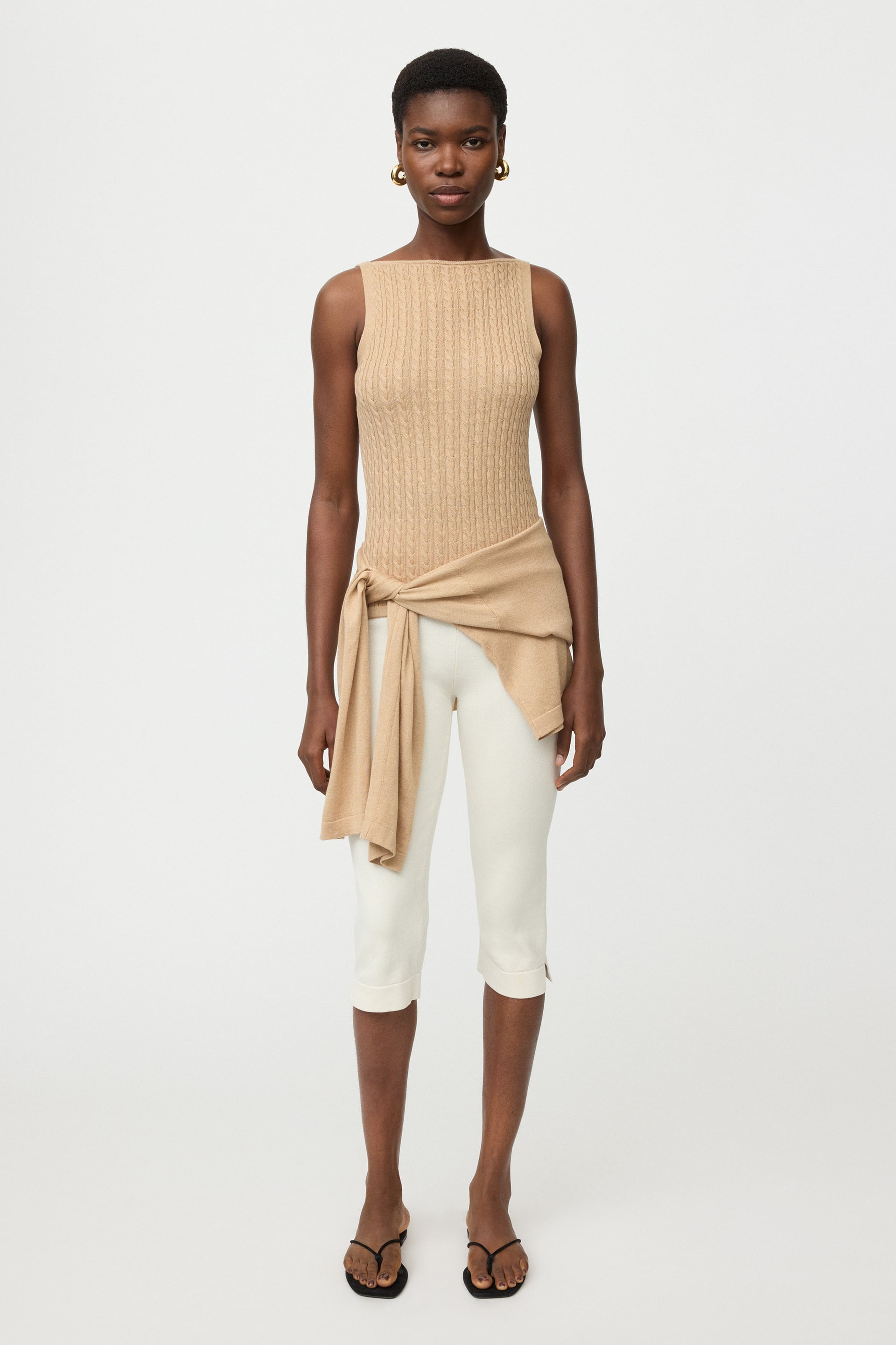 Fine knit cable knit singlet Camel 2