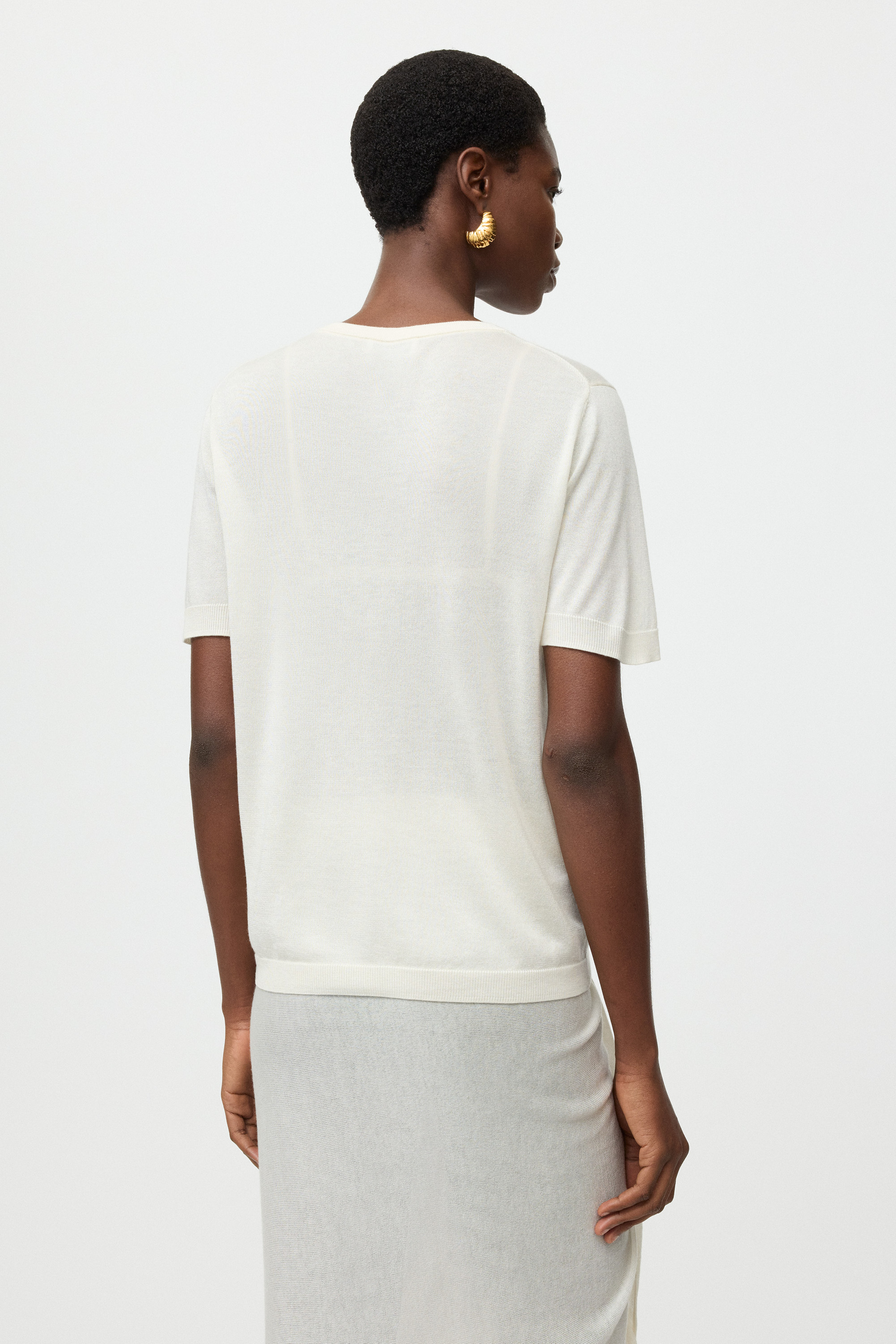 Featherlight tee 3