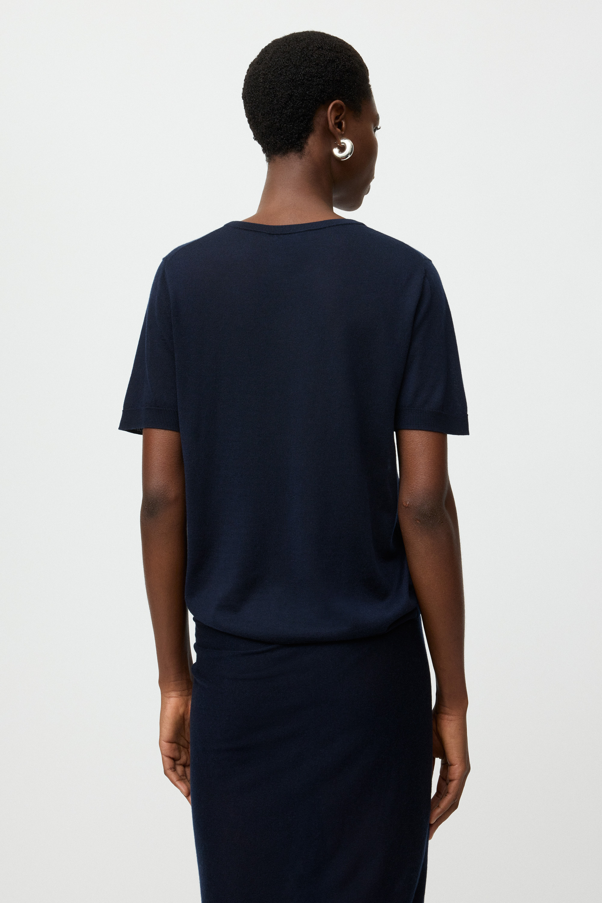 Featherlight tee 3