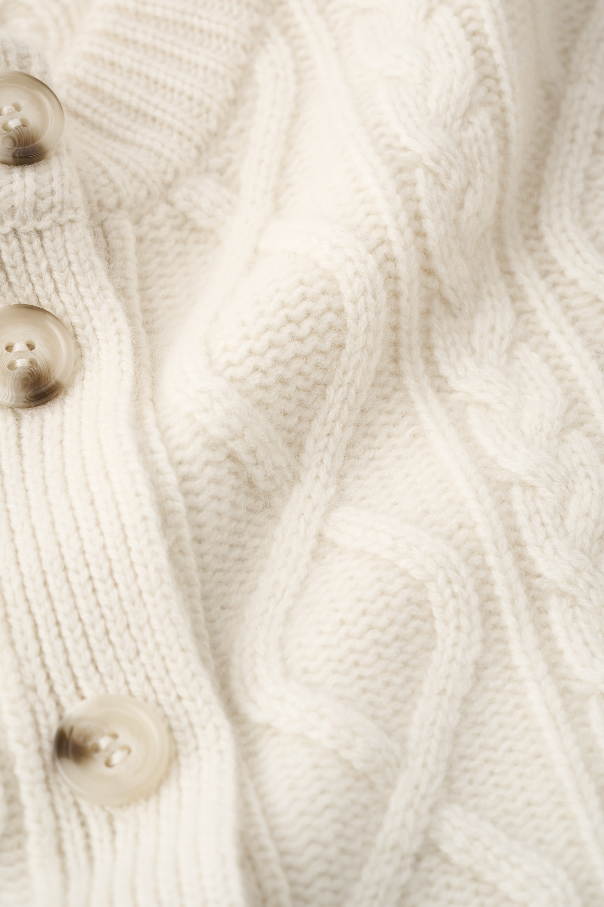 Cable knit cardigan 5