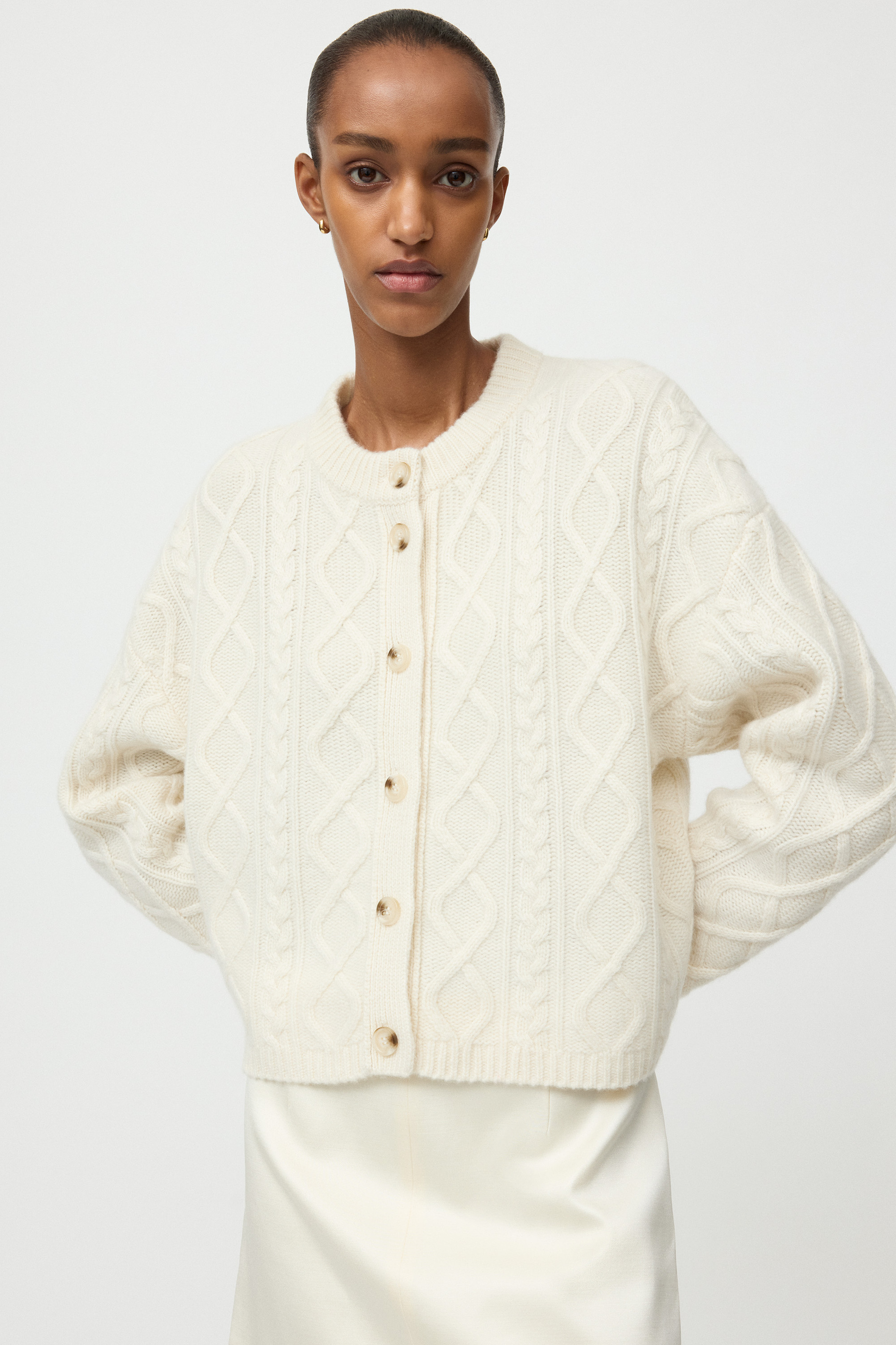 Cable knit cardigan 2