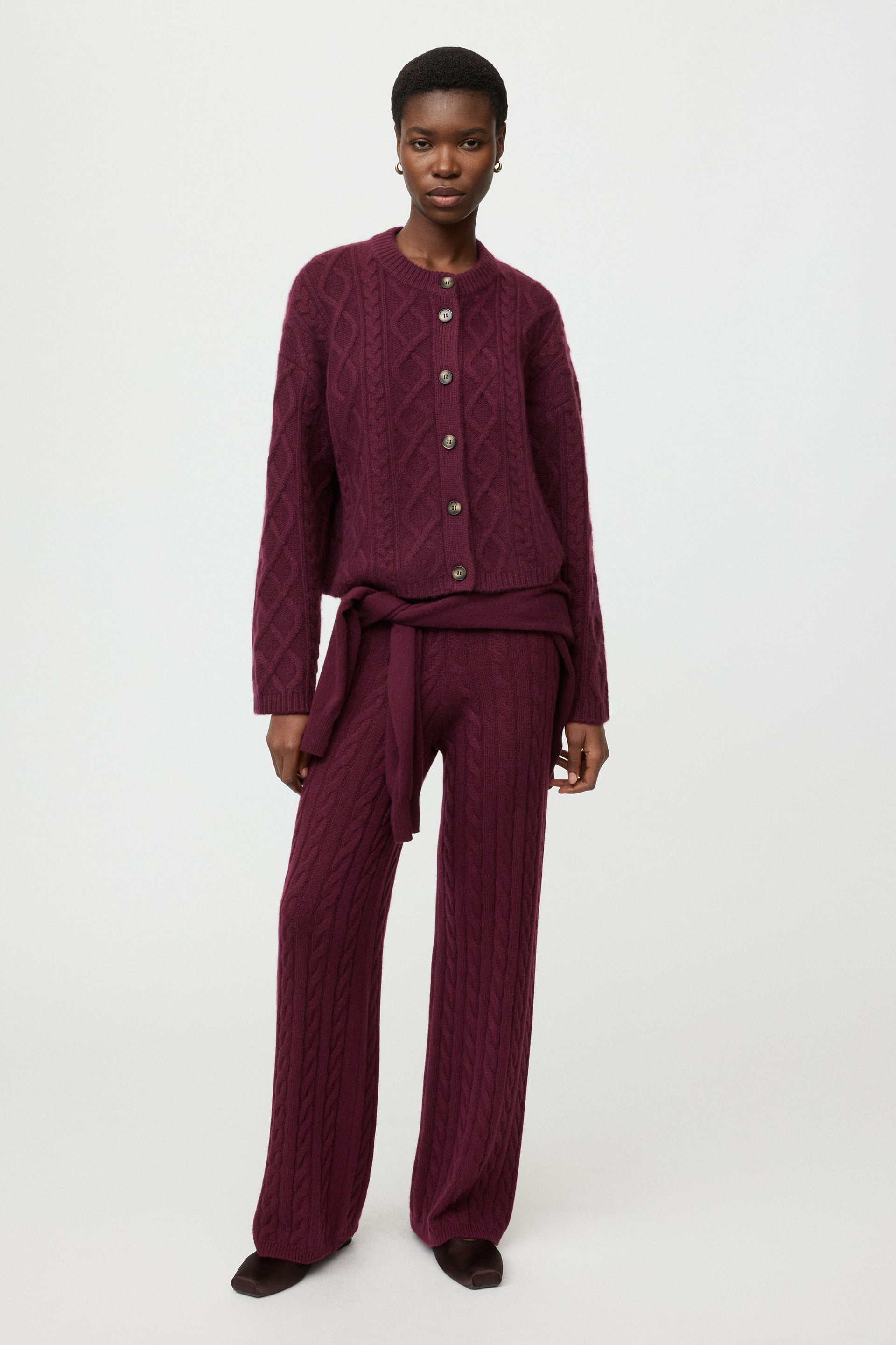 Cable knit cardigan Bordeaux 2