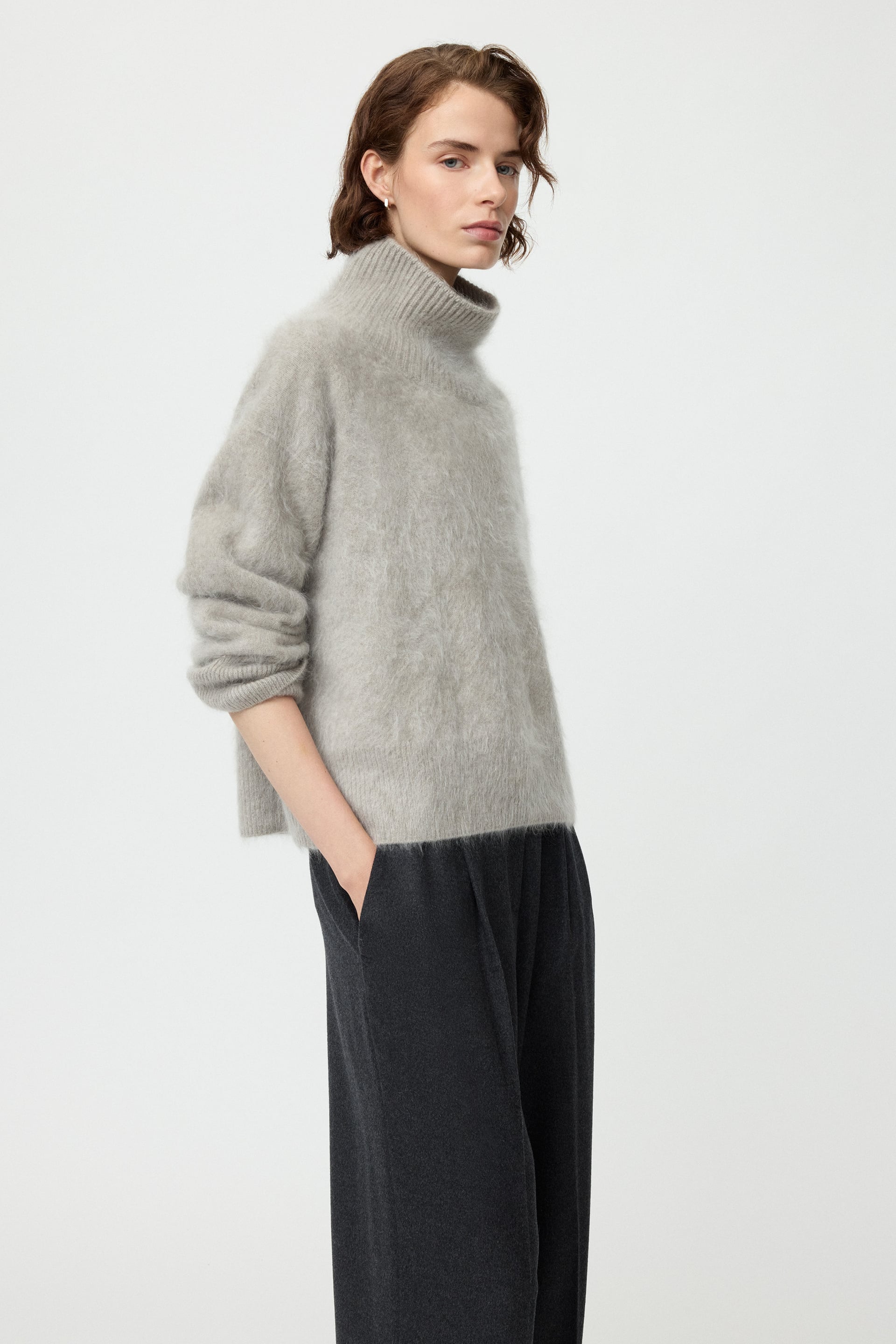 Brushed boyfriend turtleneck 2