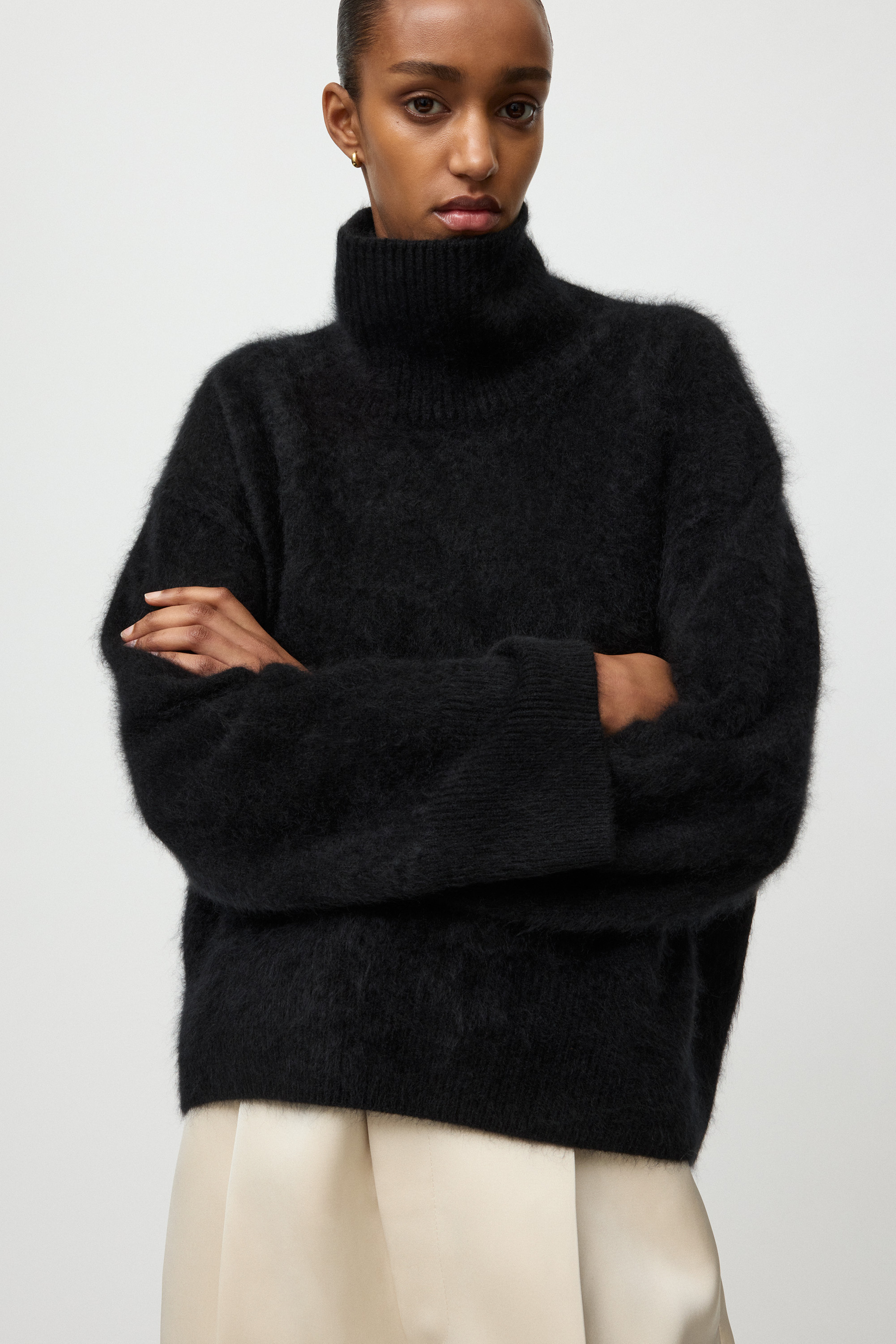 Brushed boyfriend turtleneck 4