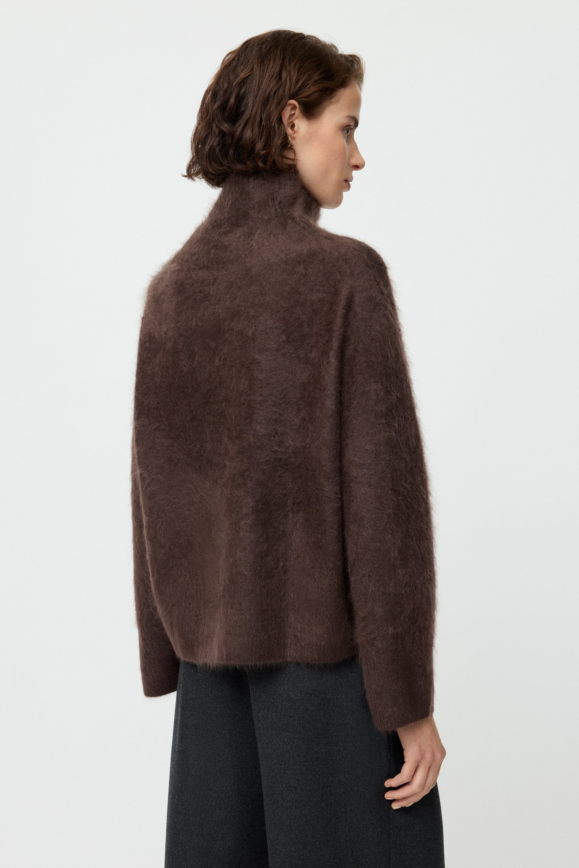 Brushed boyfriend turtleneck 2