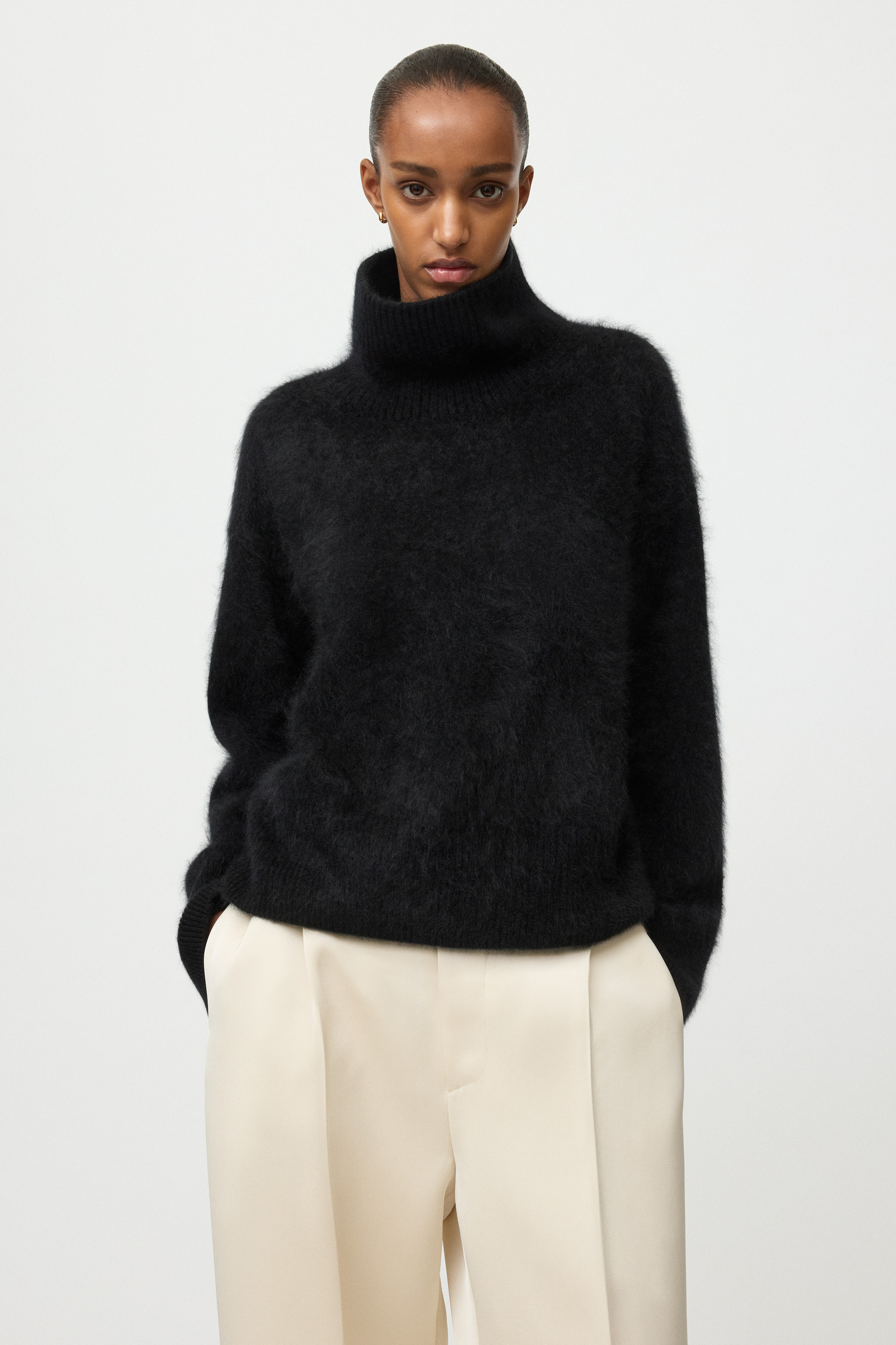 Brushed boyfriend turtleneck 2