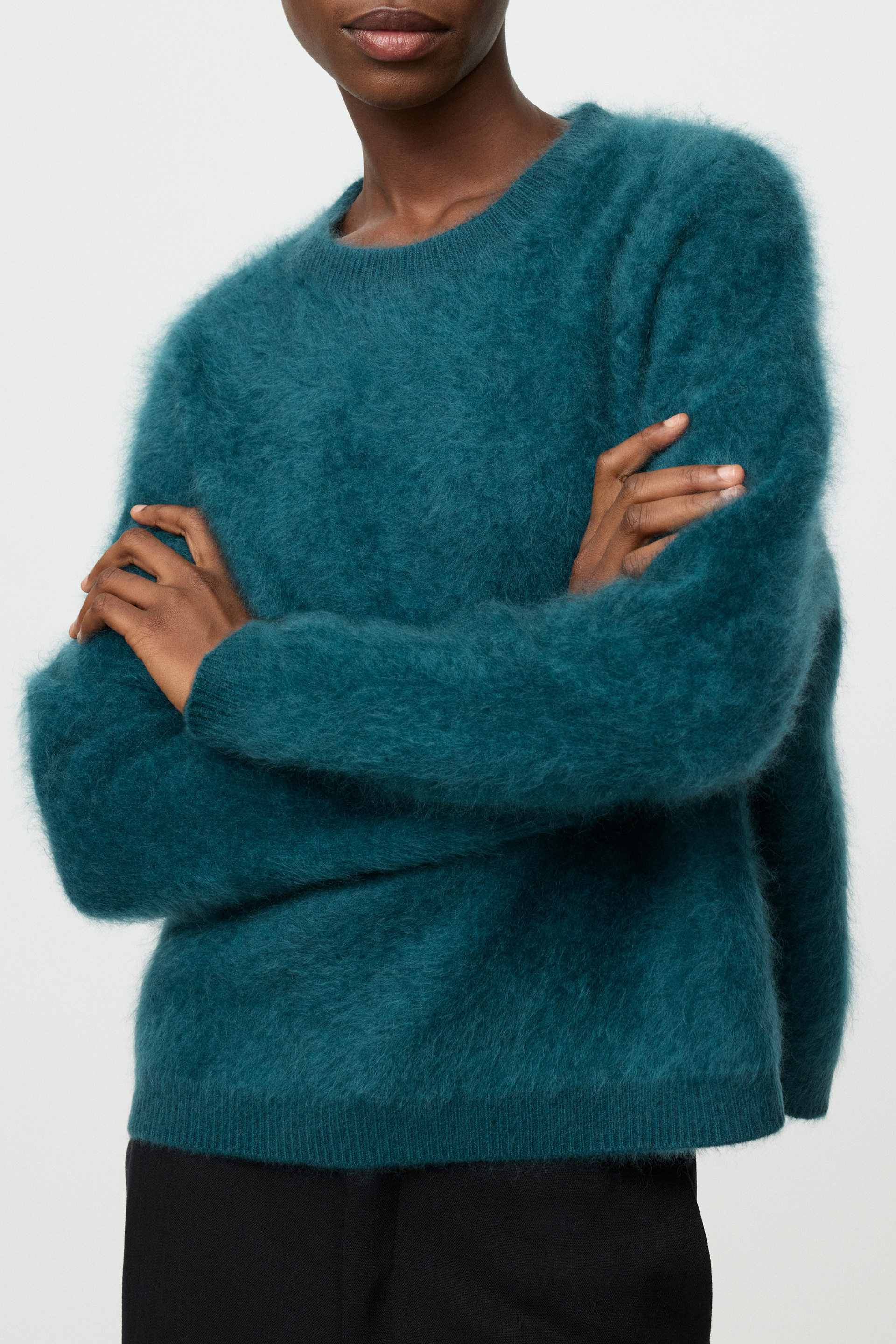 Brushed boyfriend crewneck 4