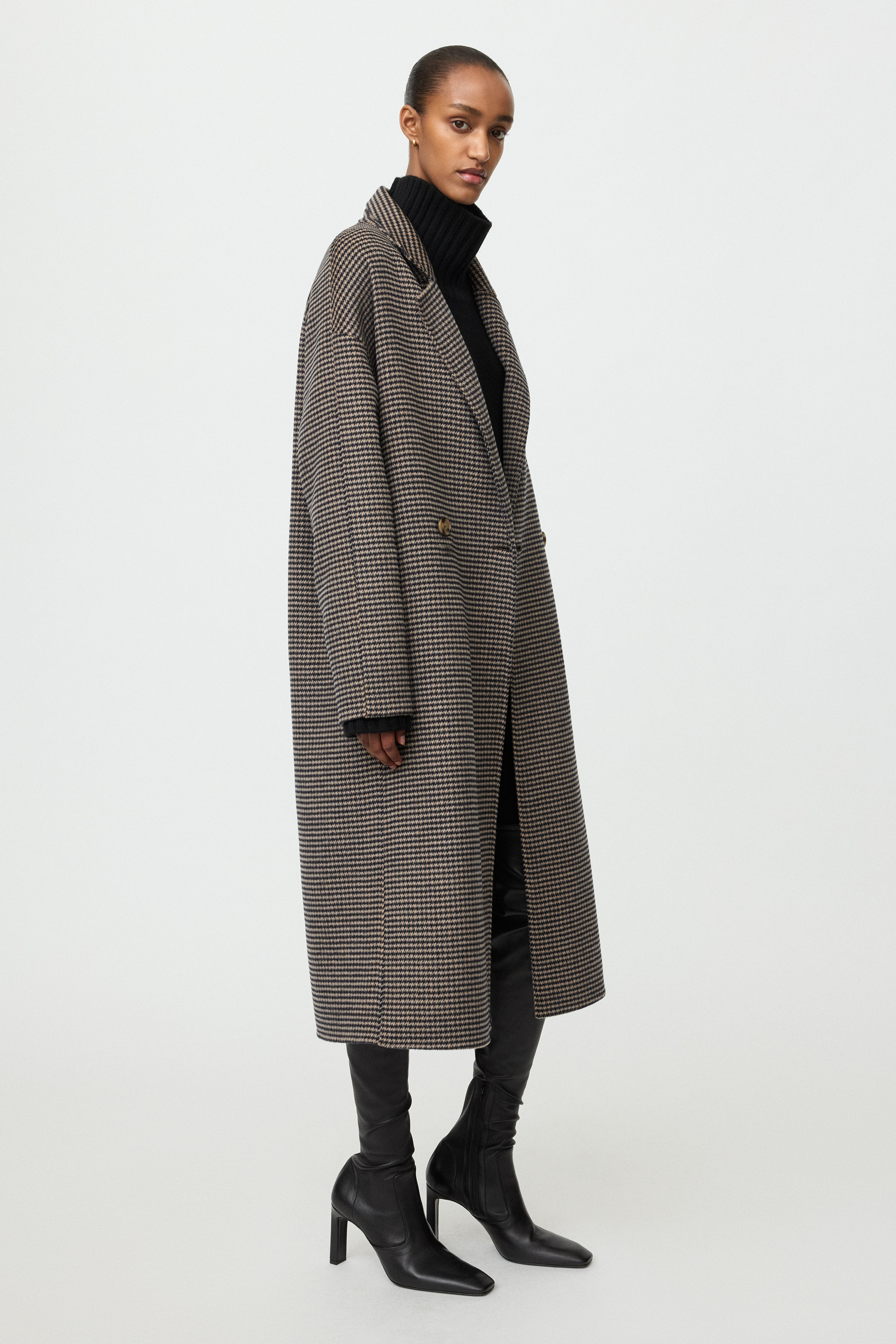 Oversized houndstooth coat 2