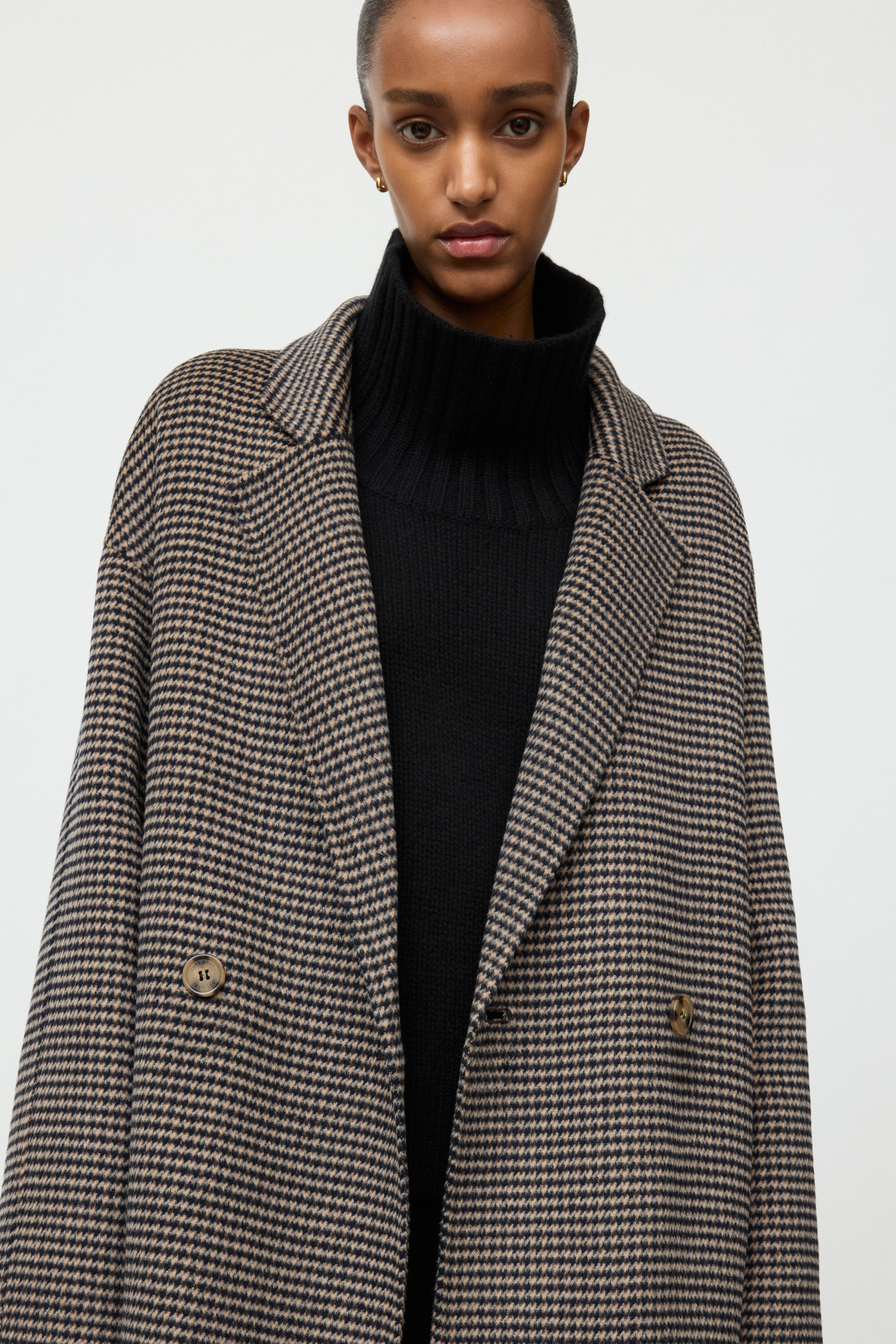 Oversized houndstooth coat 4