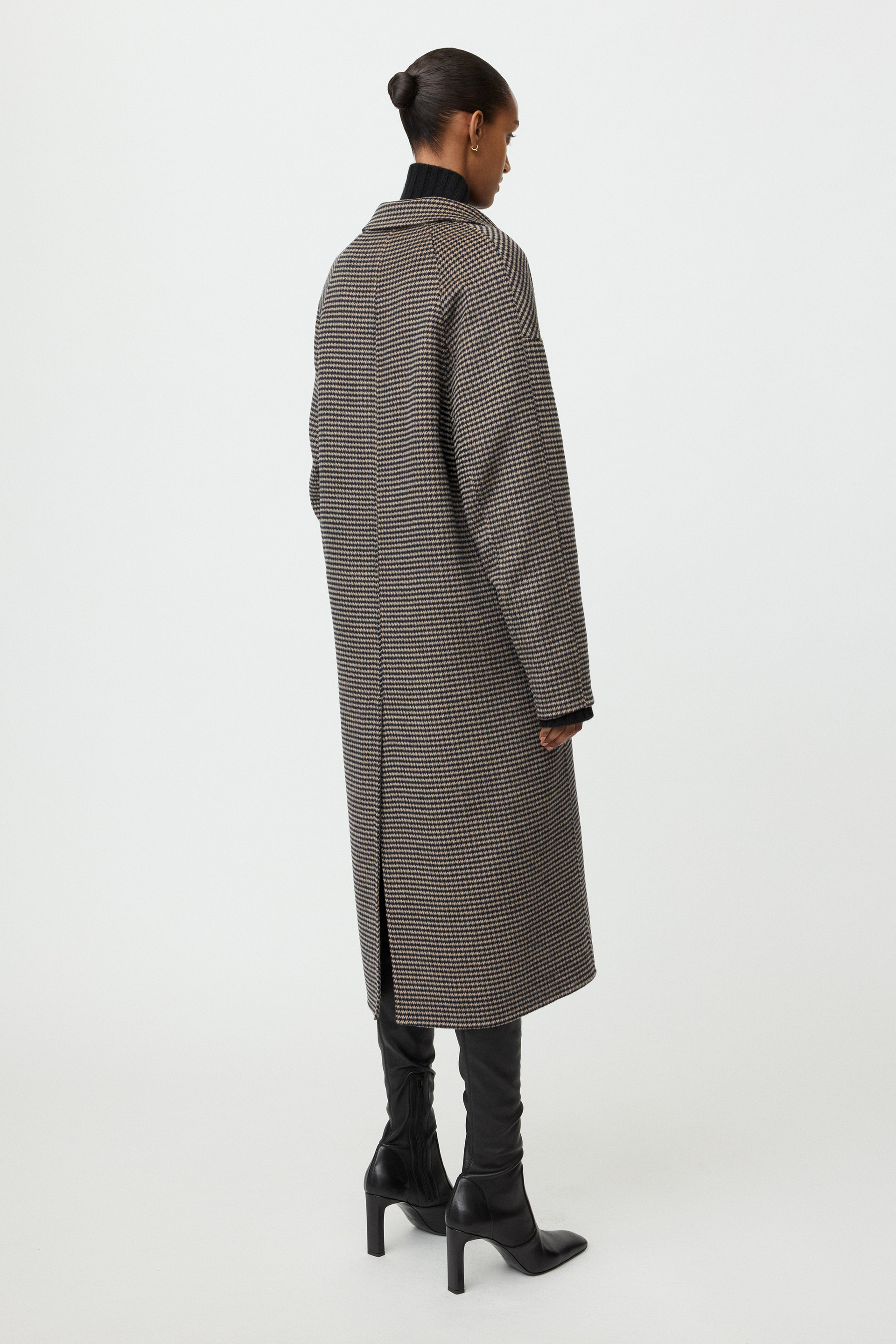 Oversized houndstooth coat 3