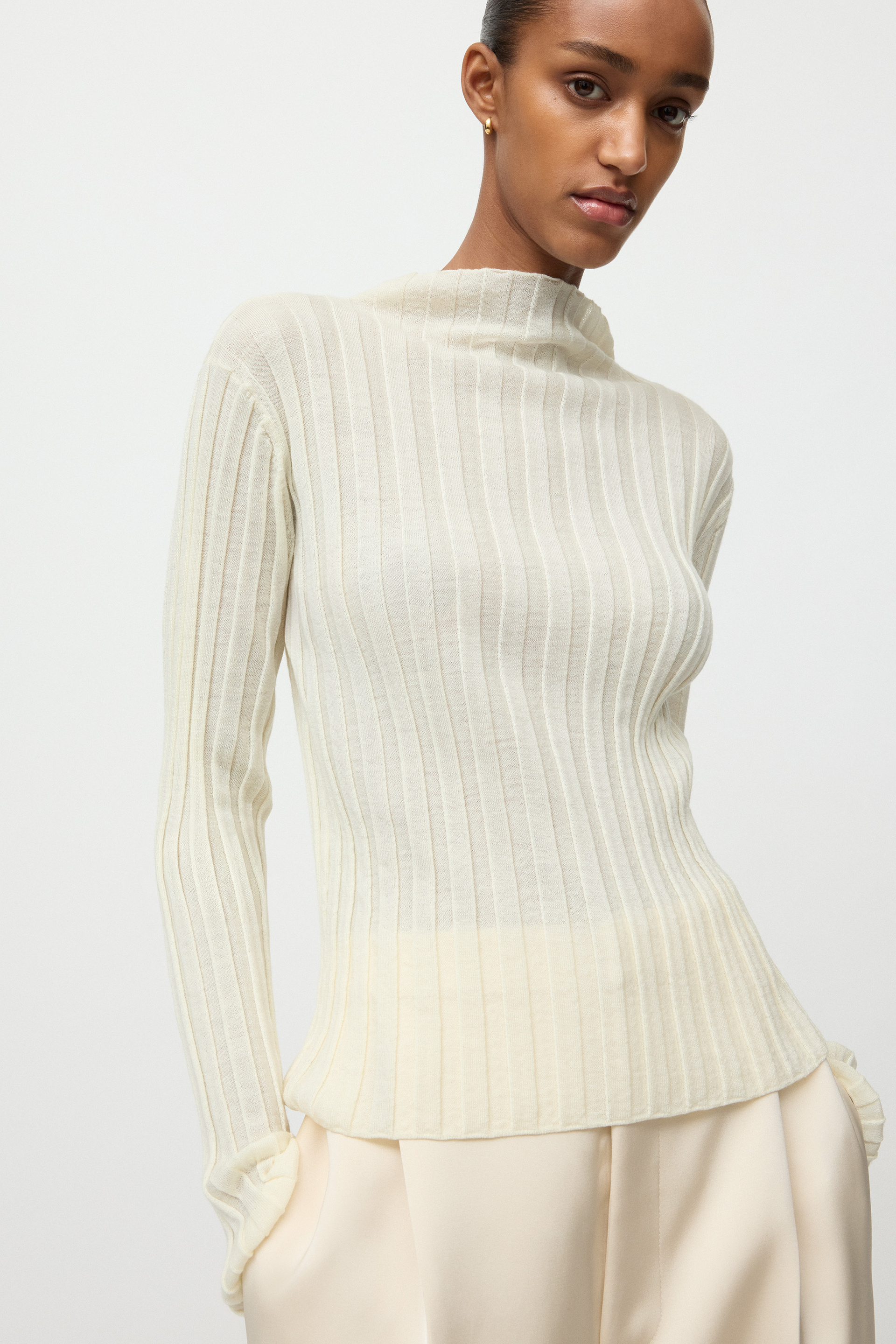 Featherlight ribbed top 4