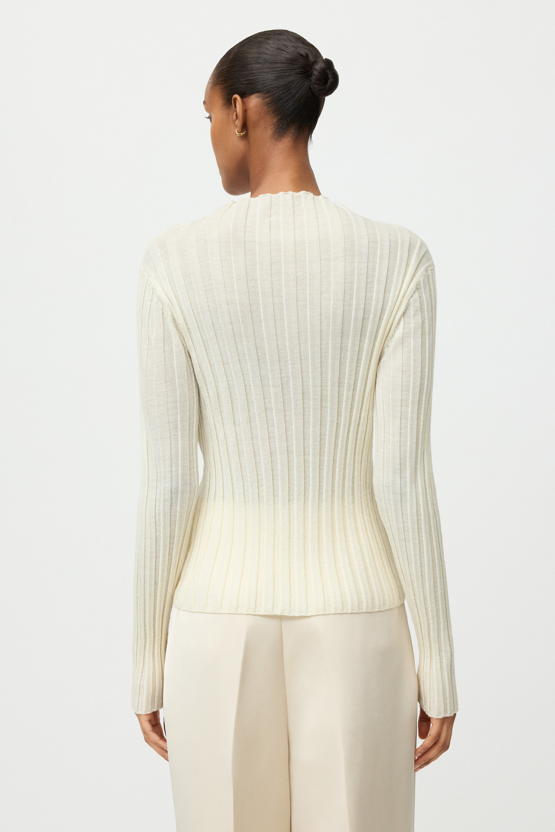 Featherlight ribbed top 3