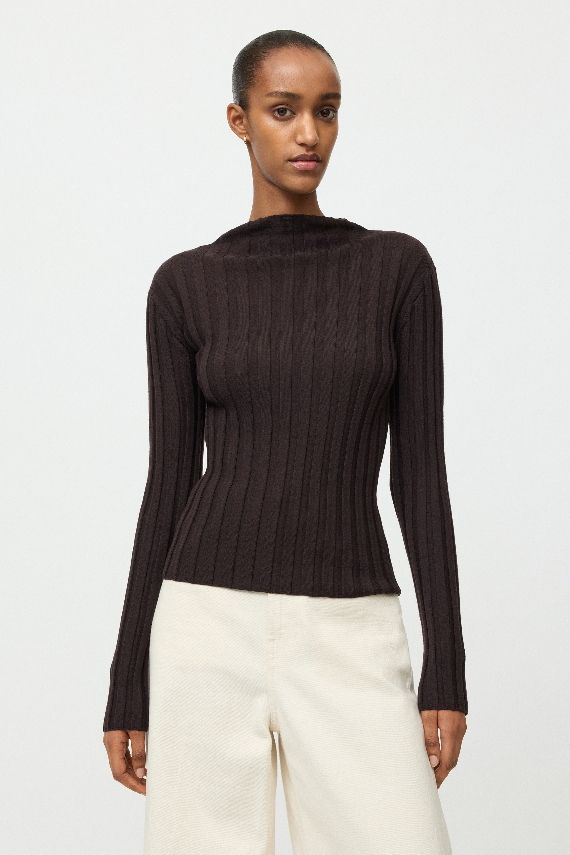 Featherlight ribbed top 2