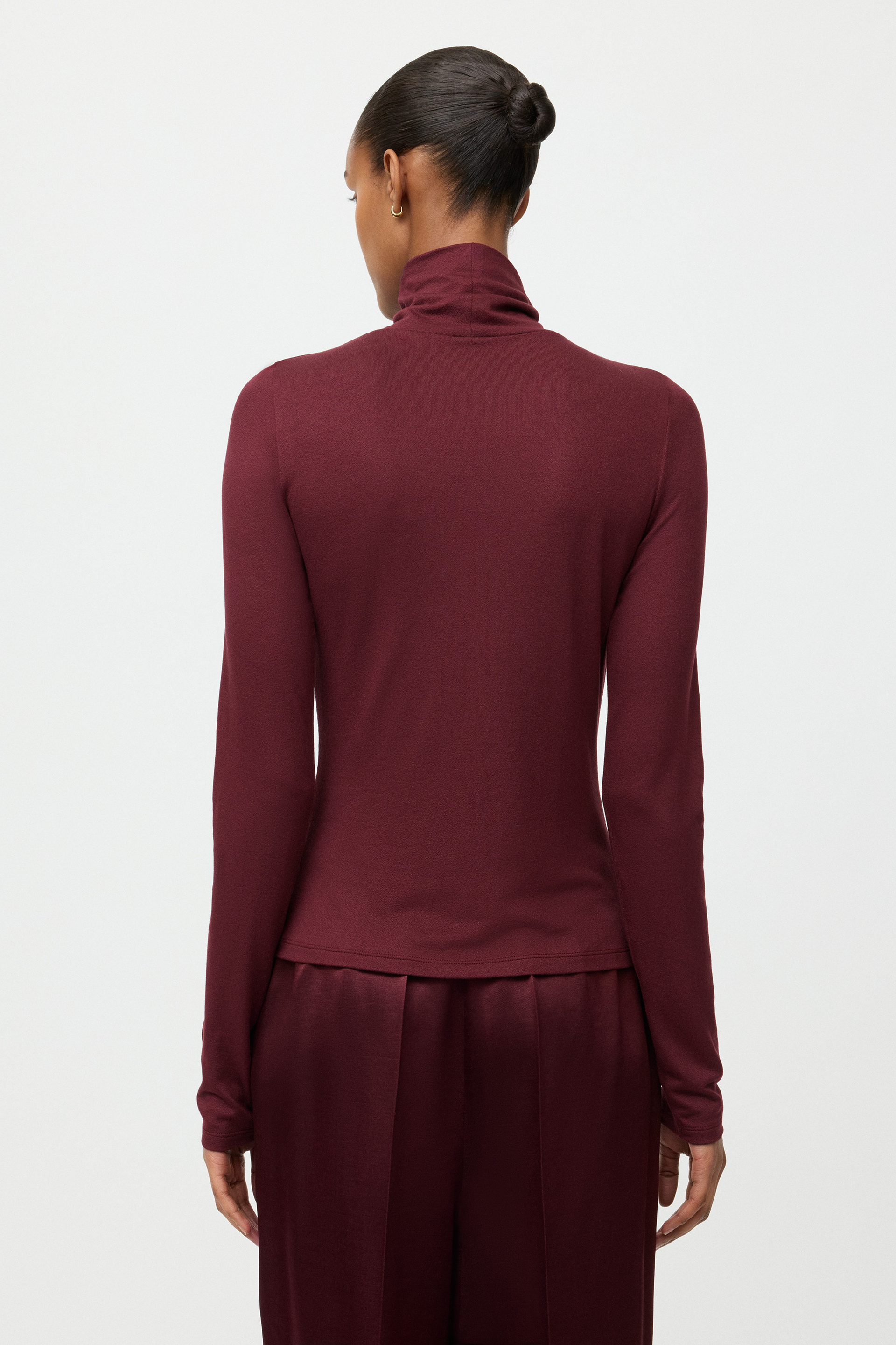 Lightweight jersey turtleneck 3