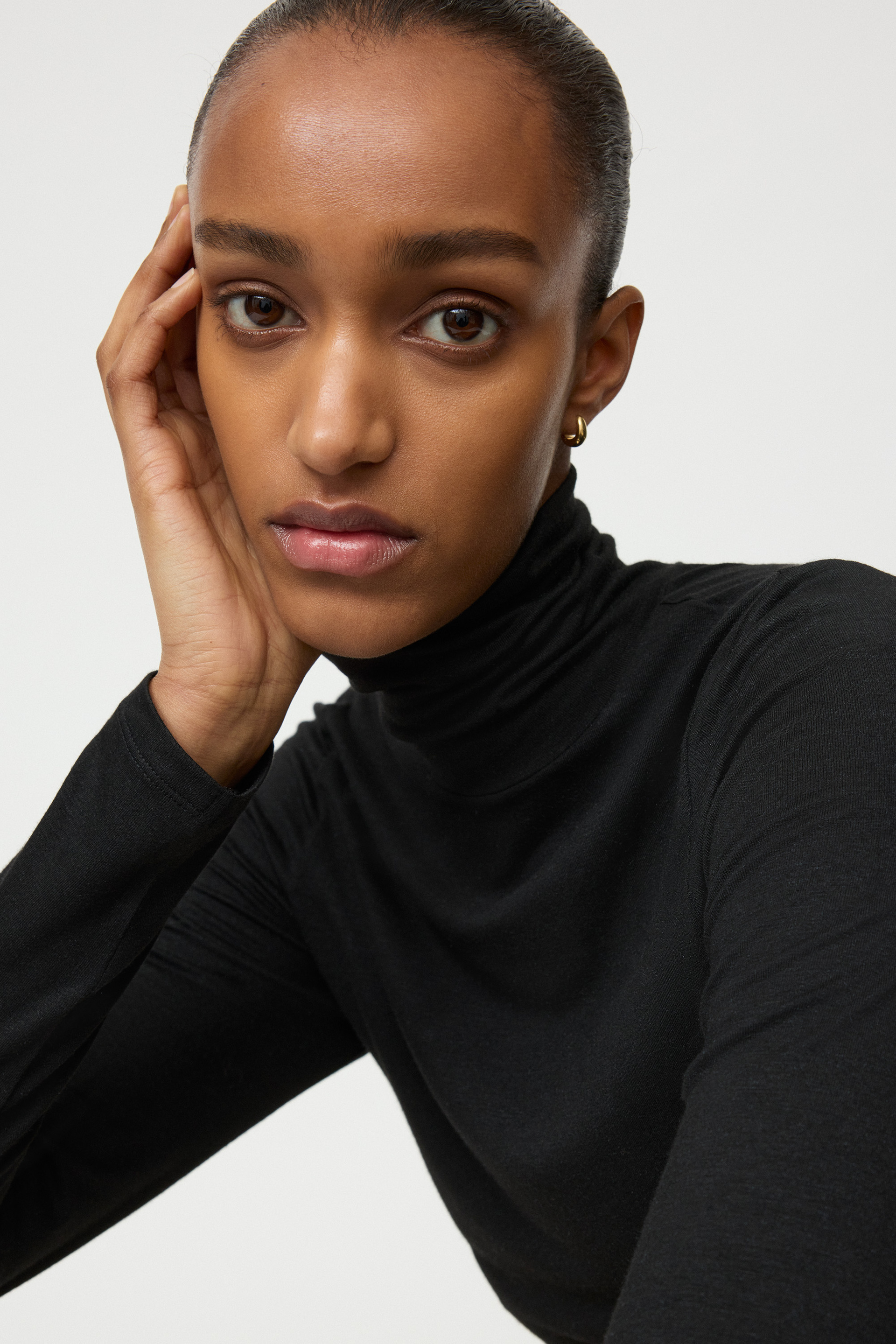 Lightweight jersey turtleneck 5