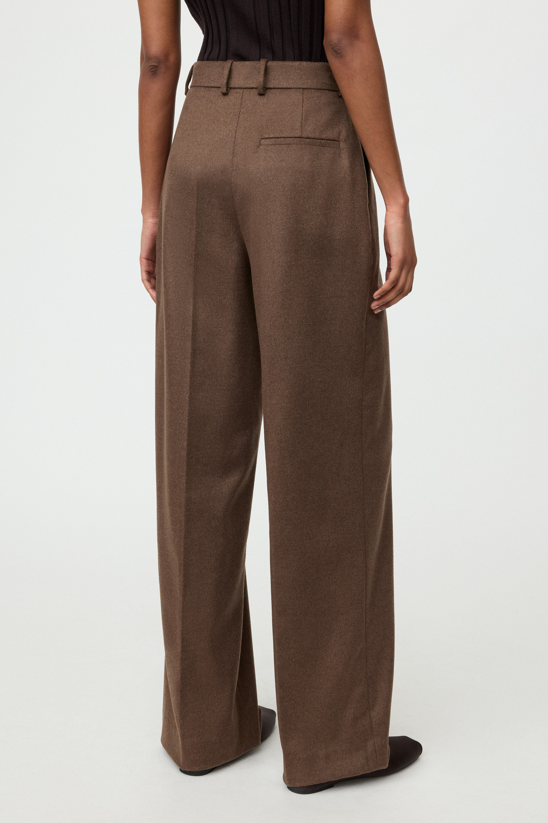 Wide pleat trousers 3