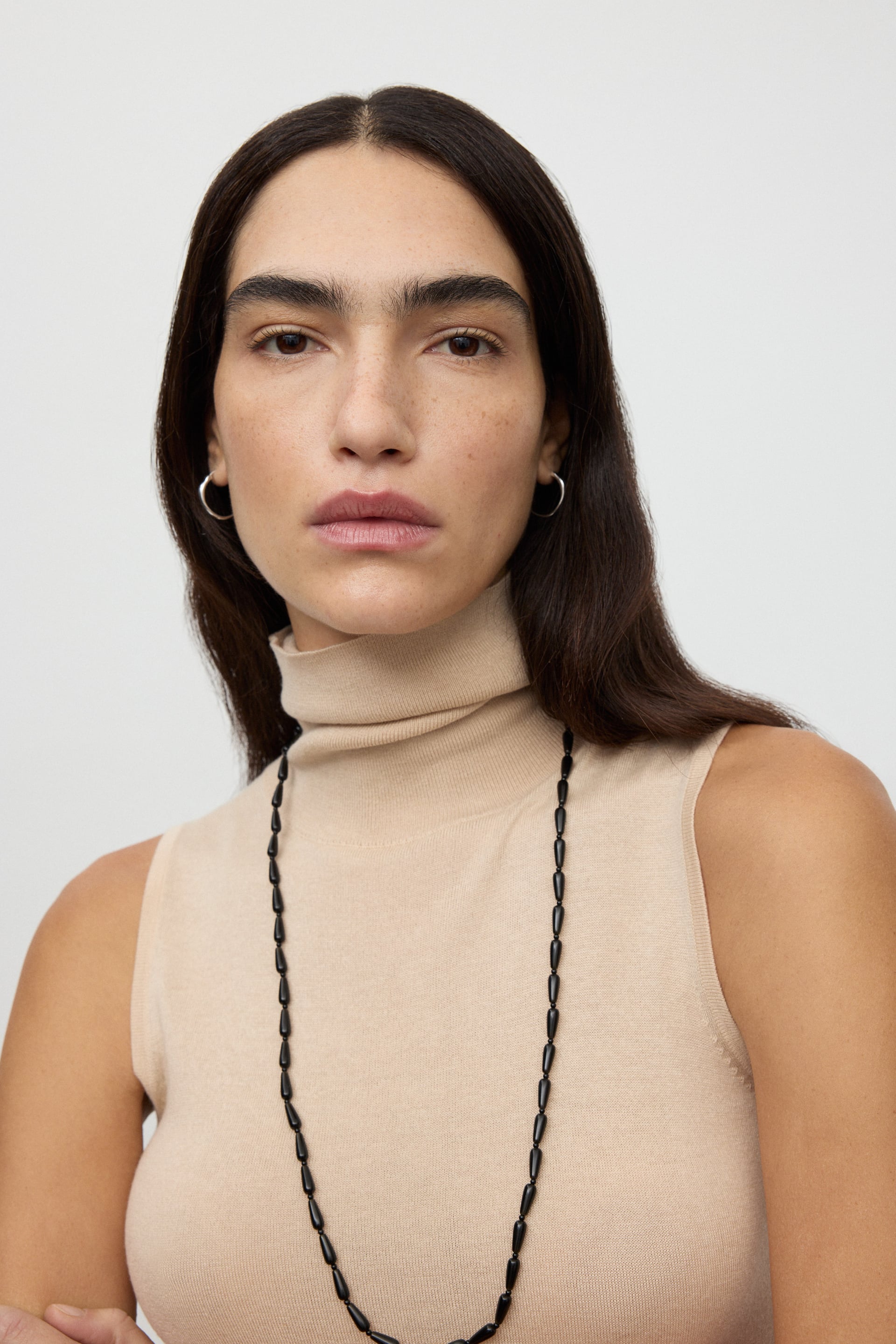 Featherlight turtleneck singlet 3