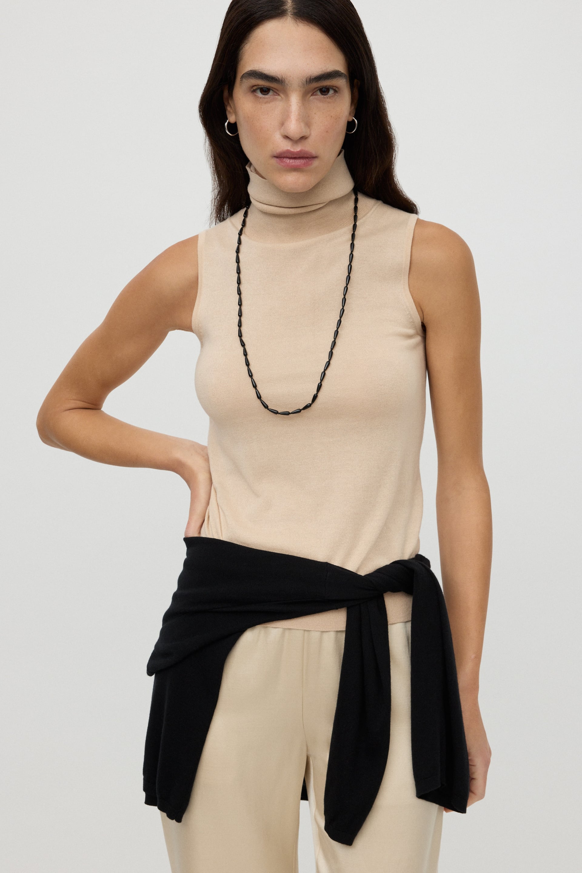 Featherlight turtleneck singlet 0