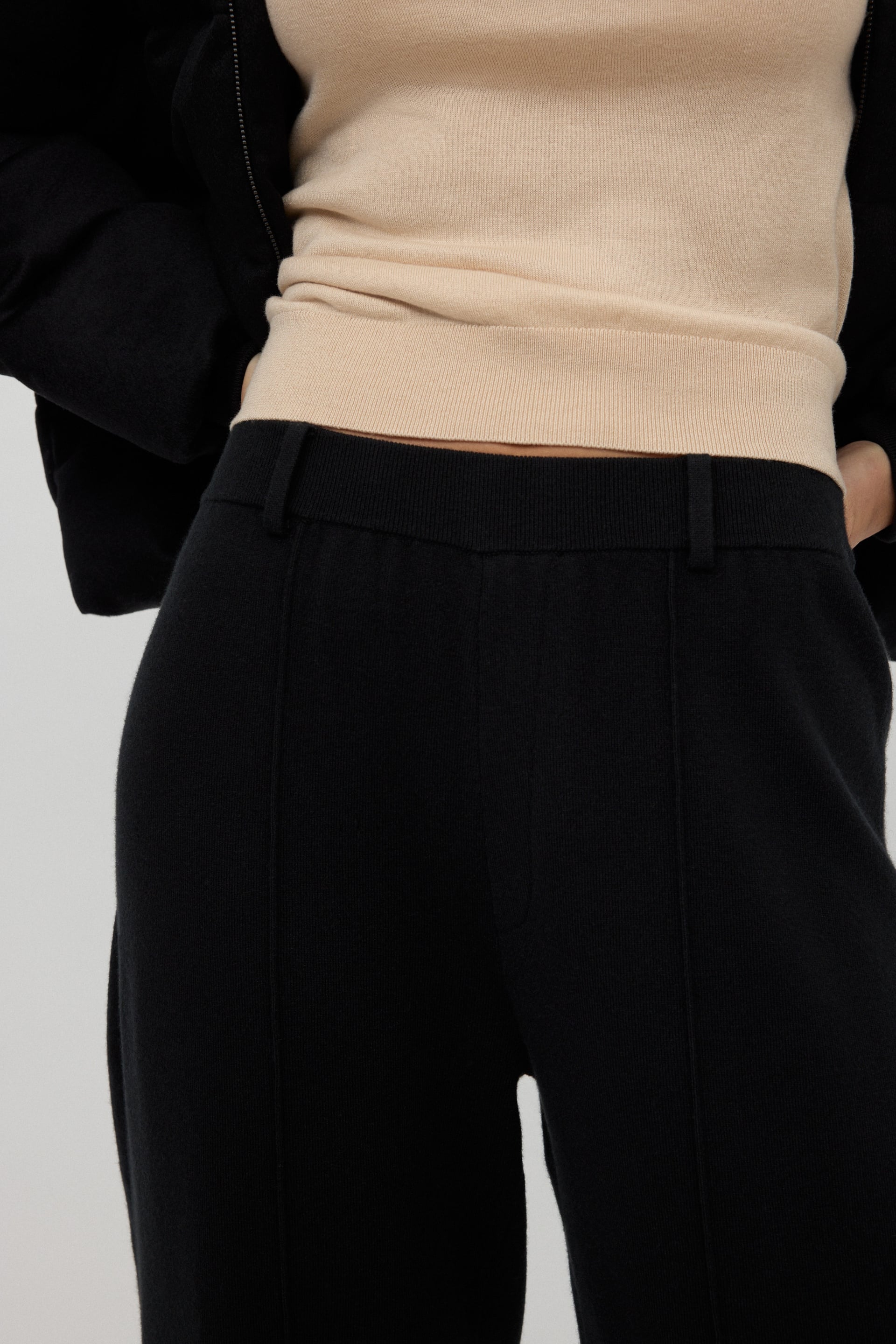 Barrel leg trousers 3