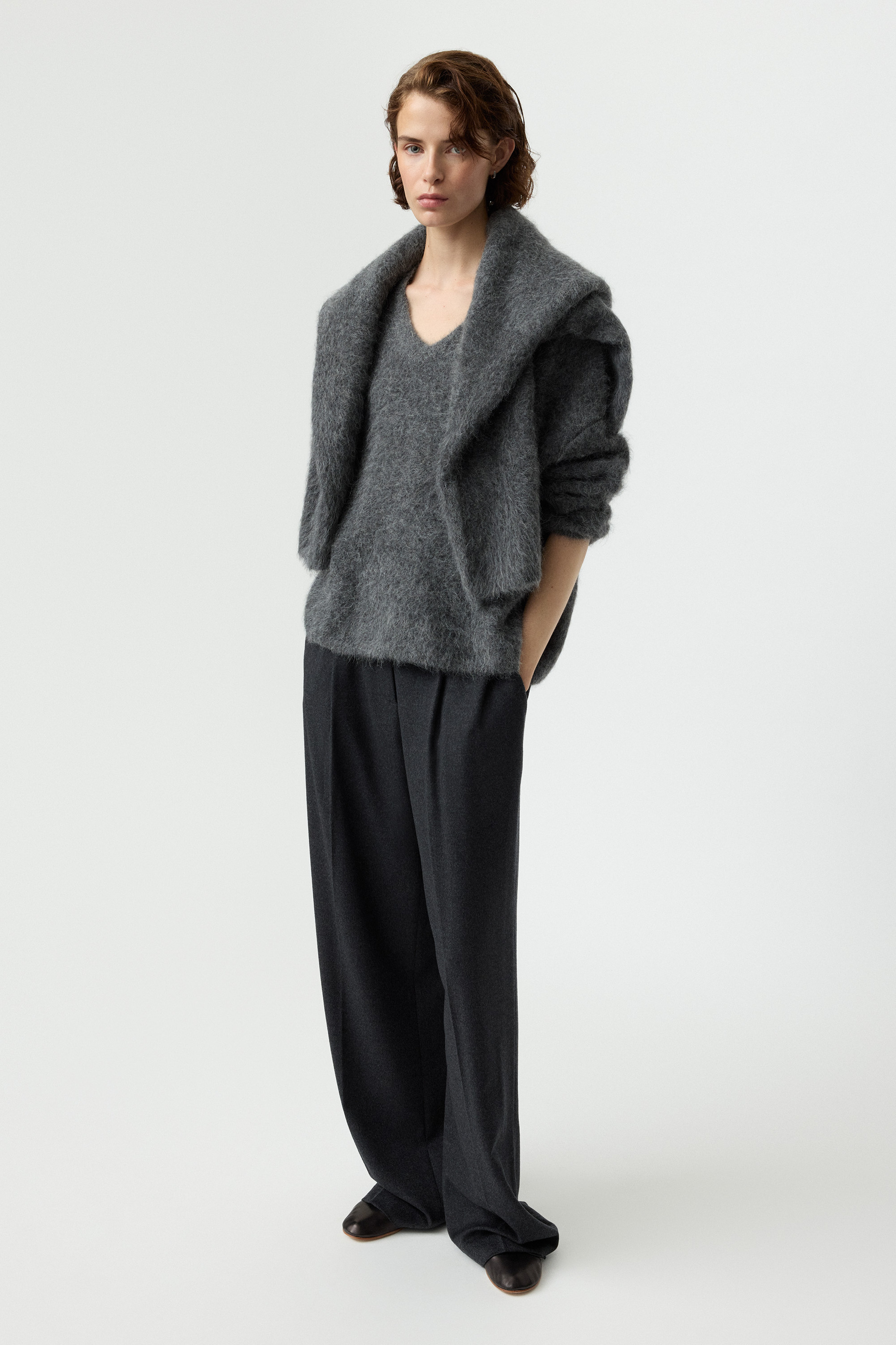 Alpaca v-neck 5